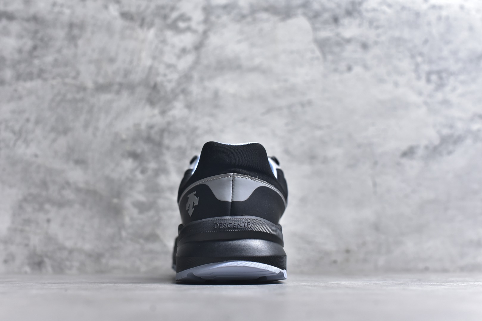 图片[5]-#迪桑特DESCENTE PRIMER GTX MID 都市通勤 GORE-TEX 时尚舒适 防滑耐磨 时尚休闲运动覆盖防水中帮越野跑鞋 尺码：39 40 41 42 43 44 45 货号20250508-选品中心