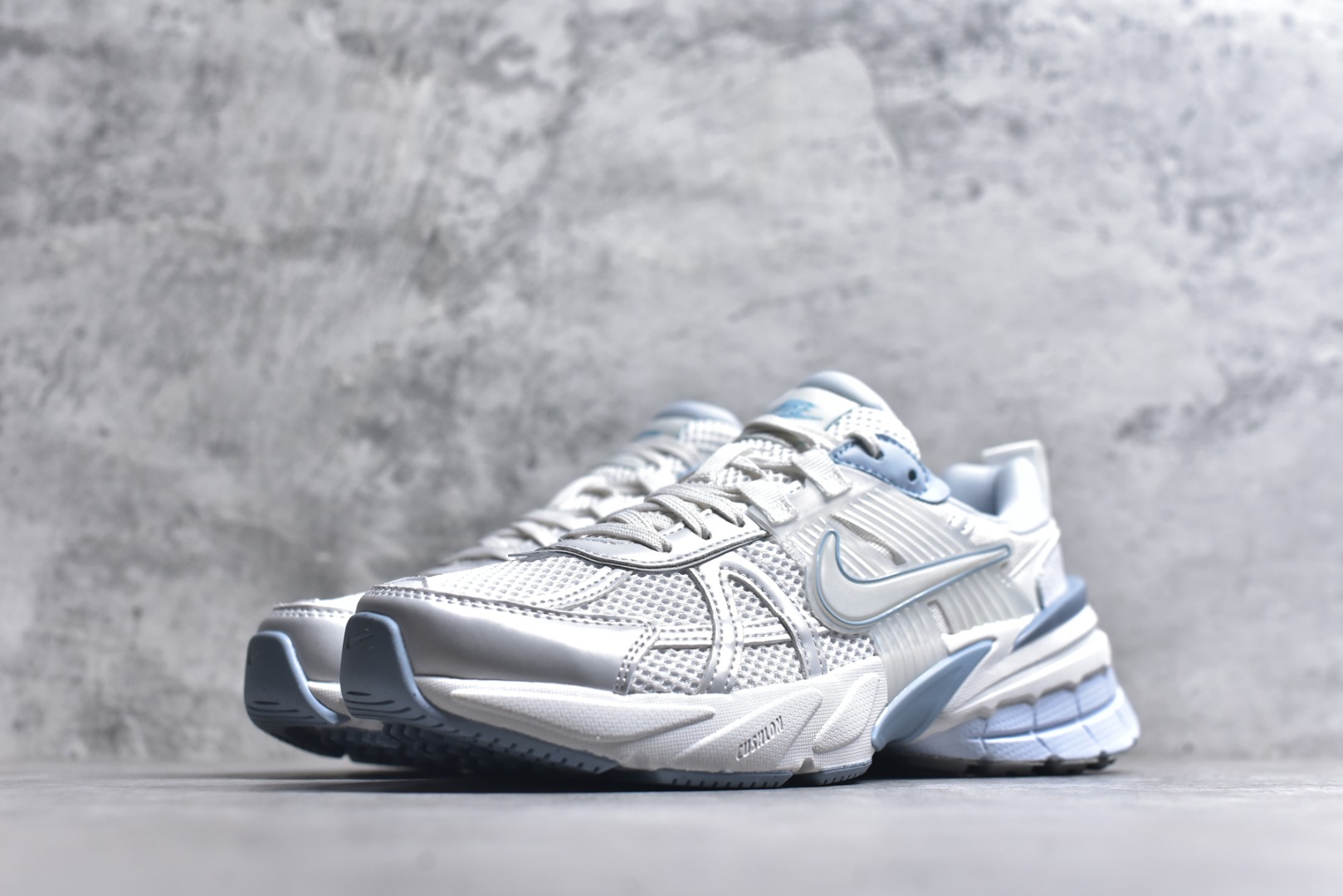 图片[2]-#V2K 灰兰 FD0736-009 男女鞋 35.5 36 36.5 37.5 38 38.5 39 40 40.5 41 42 42.5 43 44 44.5 45 46-选品中心