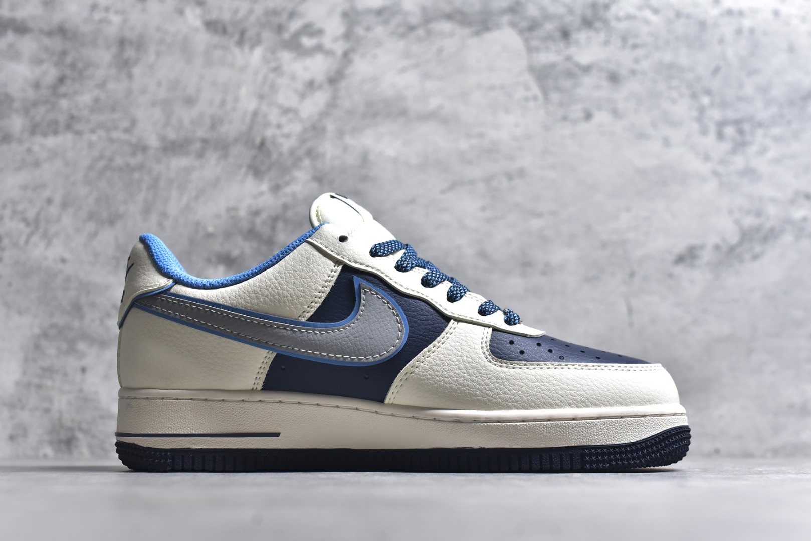 图片[3]-#Nike Air Force 1\’07 Low 米蓝拼接 空军一号低帮休闲板鞋 JP8028-067 #原楦头原纸板 原装鞋盒 定制五金配件 内置全掌气垫 原厂鞋底 尺码：36 36.5 37.5 38 38.5 39 40 40.5 41 42 42.5 43 44 44.5 45 9.D4-选品中心