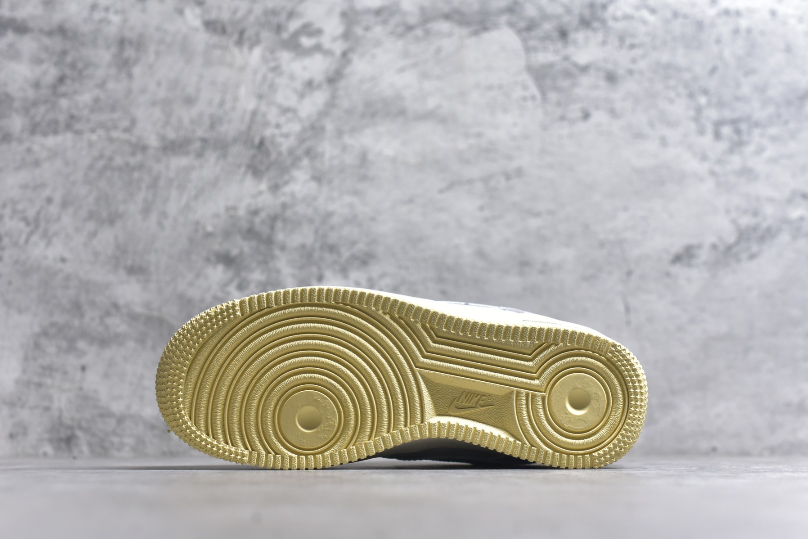 图片[6]-#Air Force 1 \’07白绿橙 原楦头原纸板 纯正空军版型 专注外贸渠道 全掌内置蜂窝气垫 #原盒配件 原厂中底钢印、拉帮完美 货号：DM0970-111 尺码：36 36.5 37.5 38 38.5 39 40 40.5 41 42 42.5 43 44 44.5 45-选品中心