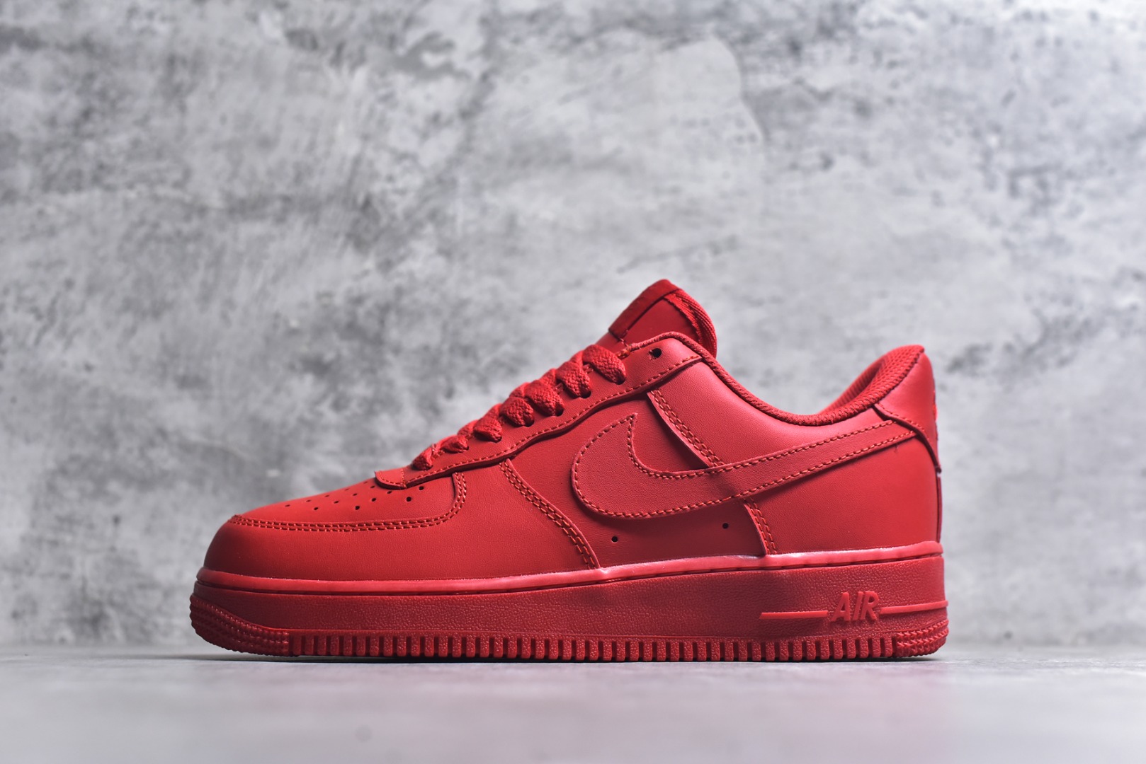 #Nike Air Force 1 Low 07 空军一号低帮板鞋 原楦头原纸板 打造纯正空军版型 专注外贸渠道 全掌内置蜂窝气垫 原盒配件 原厂中底钢印、拉帮完美 货号：CW6999-600 尺码：36-45-选品中心