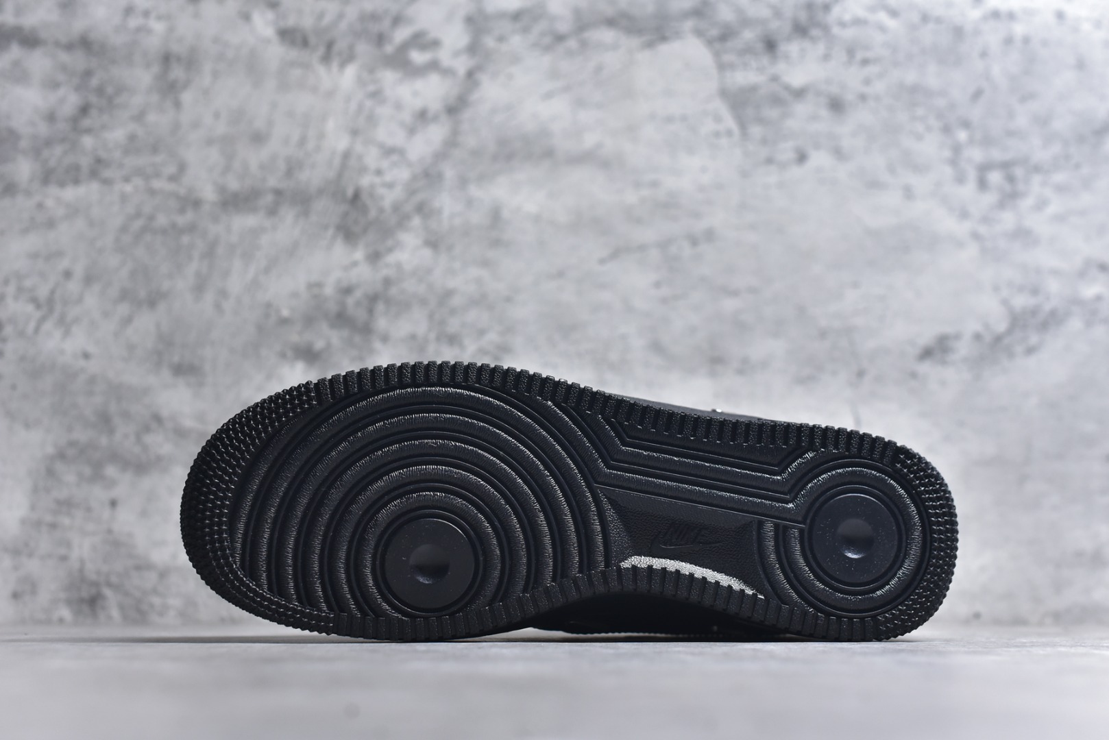 图片[6]-#Nike Air Force 1 Low 07 空军一号低帮板鞋 原楦头原纸板 打造纯正空军版型 专注外贸渠道 全掌内置蜂窝气垫 原盒配件 原厂中底钢印、拉帮完美 货号：HQ1180-001 尺码：36-45-选品中心