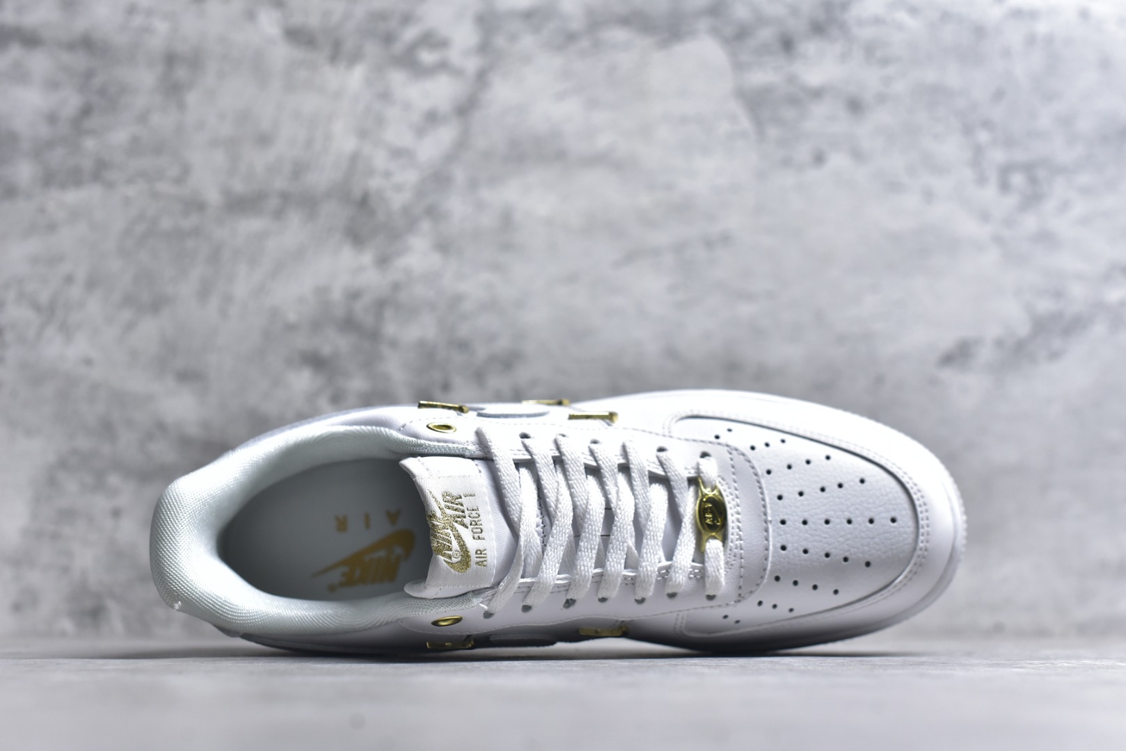 图片[4]-#Nike Air Force 1 Low 07 空军一号低帮板鞋 原楦头原纸板 打造纯正空军版型 专注外贸渠道 全掌内置蜂窝气垫 原盒配件 原厂中底钢印、拉帮完美 货号：FV3654-111 尺码：36-45-选品中心