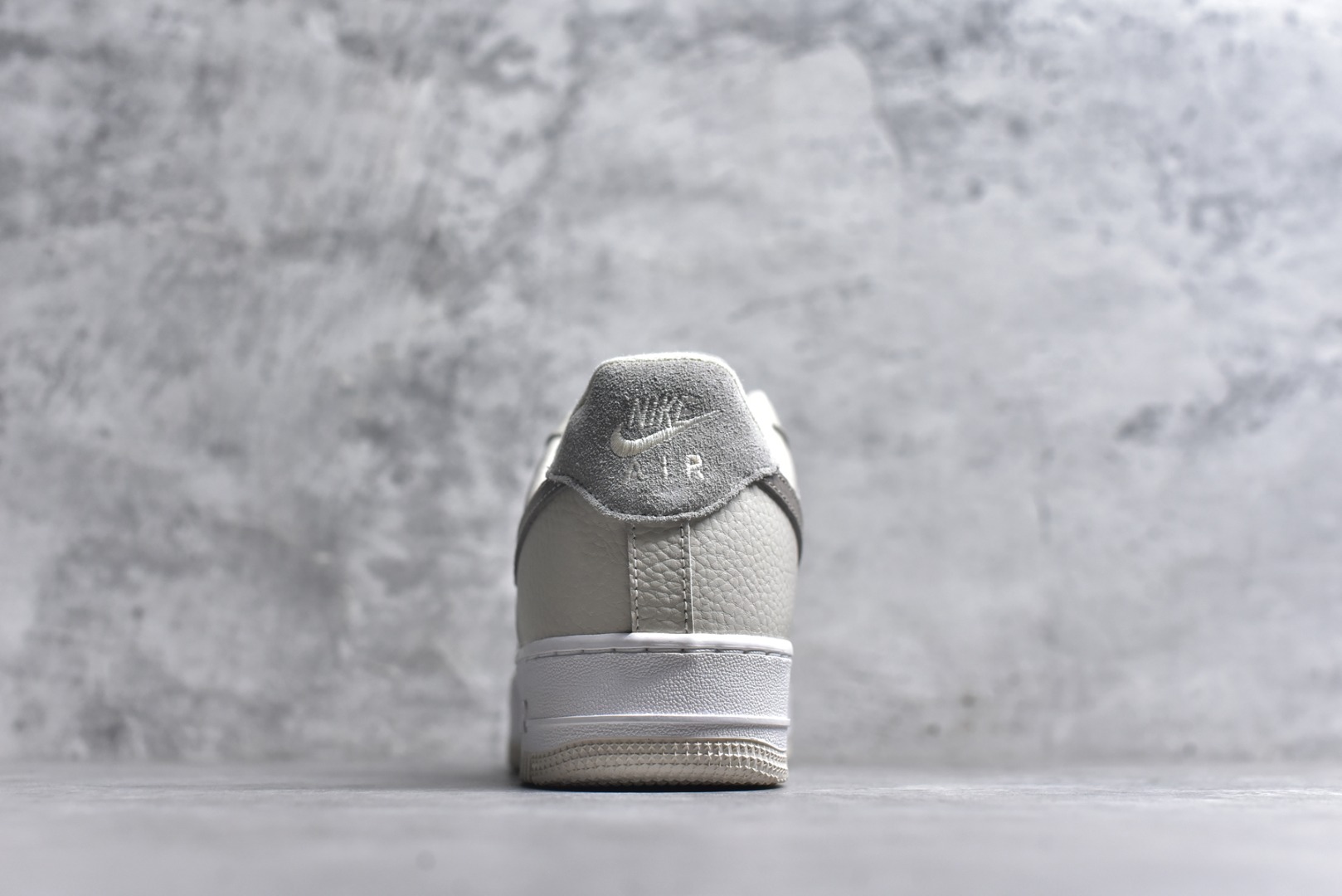 图片[5]-#Nike Air Force 1 Low 07 空军一号低帮板鞋 原楦头原纸板 打造纯正空军版型 专注外贸渠道 全掌内置蜂窝气垫 原盒配件 原厂中底钢印、拉帮完美 货号：FB8483-100 尺码：36-45-选品中心