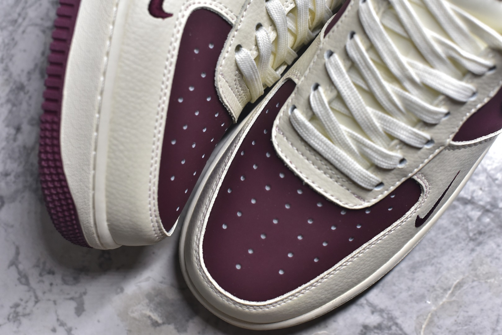 图片[8]-#NIke Air Force 1 \’07 Low “Supreme联名——米酒红”空军一号 低帮 运动鞋 休闲鞋 折边针车 工艺难度大 原楦头原纸板 原装鞋盒 定制五金配件 内置全掌气垫 原厂鞋底 货号：KK1988-070 尺码：36 36.5 37.5 38 38.5 39 40 40.5 41 42 42.5 43 44 44.5 45-选品中心