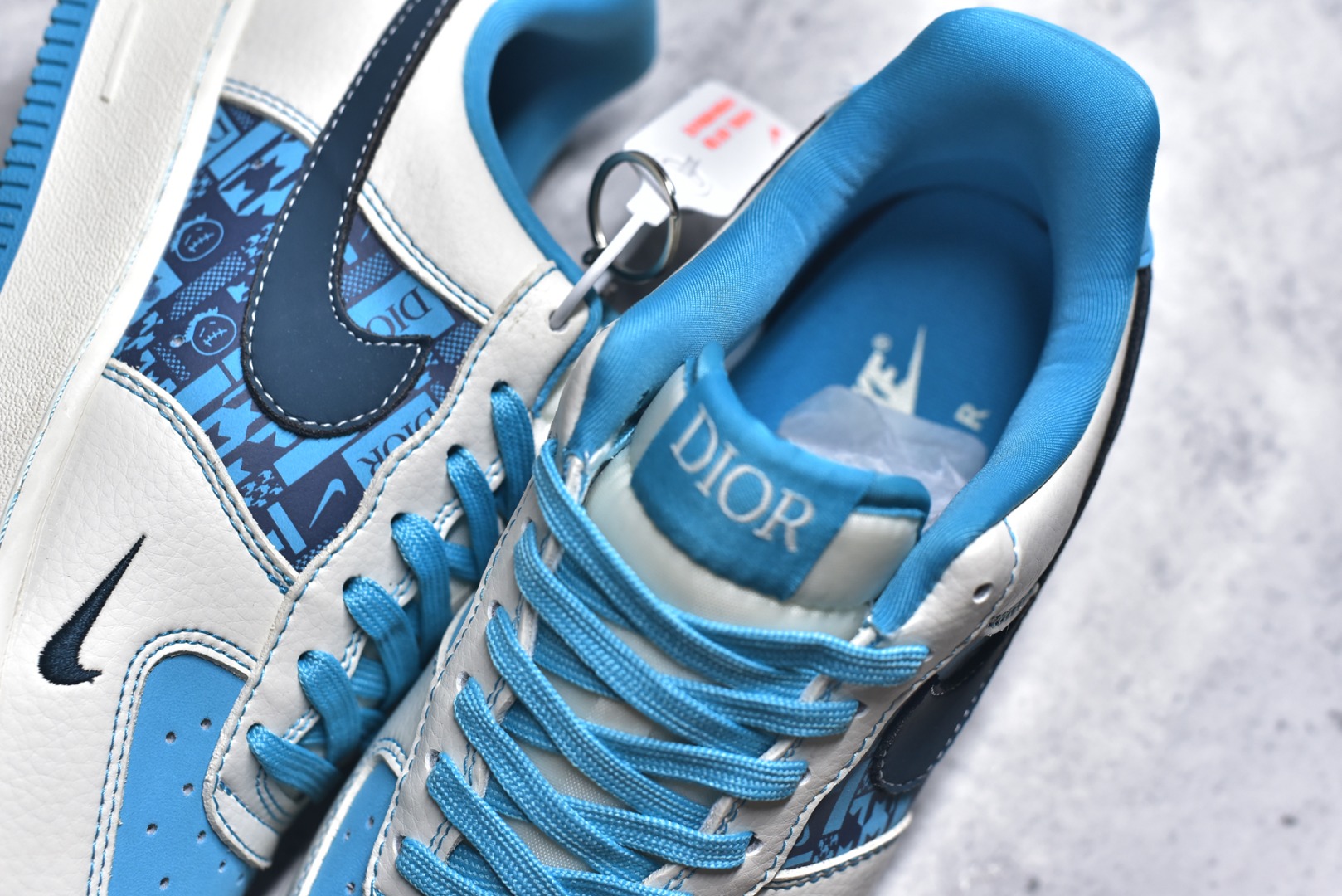 图片[9]-#NIke Air Force 1 \’07 Low “迪奥联名——石蕊蓝”空军一号 低帮 运动鞋 休闲鞋 折边针车 工艺难度大 原楦头原纸板 原装鞋盒 定制五金配件 内置全掌气垫 原厂鞋底 货号：KK1988-088 尺码：36 36.5 37.5 38 38.5 39 40 40.5 41 42 42.5 43 44 44.5 45-选品中心