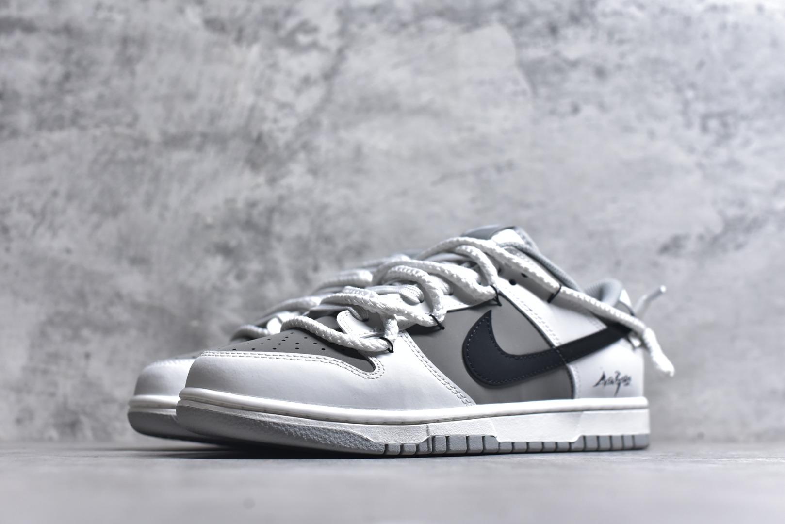 图片[2]-#Nike SB Dunk Low 周年高端定制 低帮休闲板鞋 WG0510 061 白玉京 #定制鞋盒 超高清洁度 皮料切割干净无任何毛边 细节完美 尺码：40 40.5 41 42 42.5 43 44 44.5 45 46-选品中心