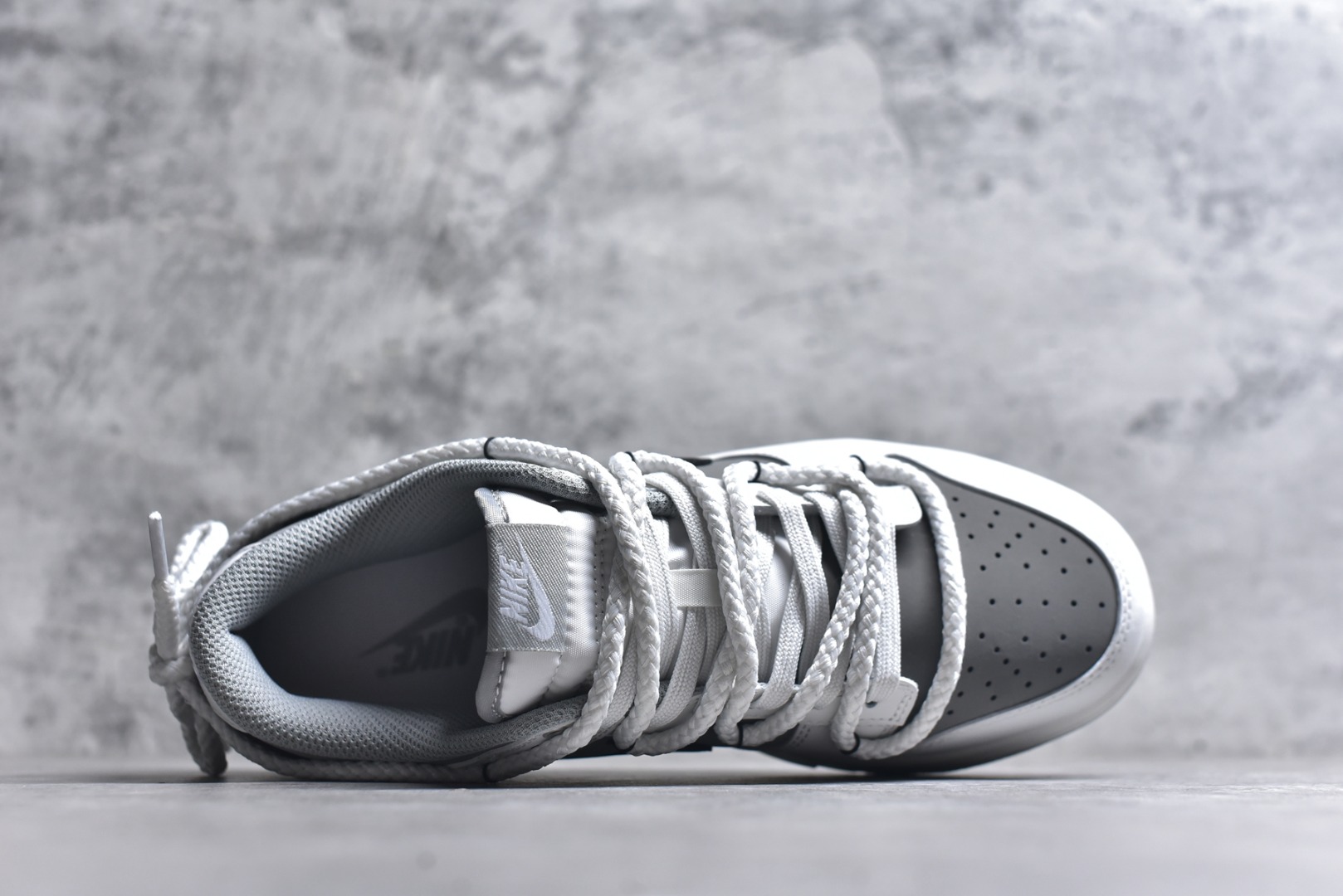 图片[4]-#Nike SB Dunk Low 周年高端定制 低帮休闲板鞋 WG0510 061 白玉京 #定制鞋盒 超高清洁度 皮料切割干净无任何毛边 细节完美 尺码：40 40.5 41 42 42.5 43 44 44.5 45 46-选品中心