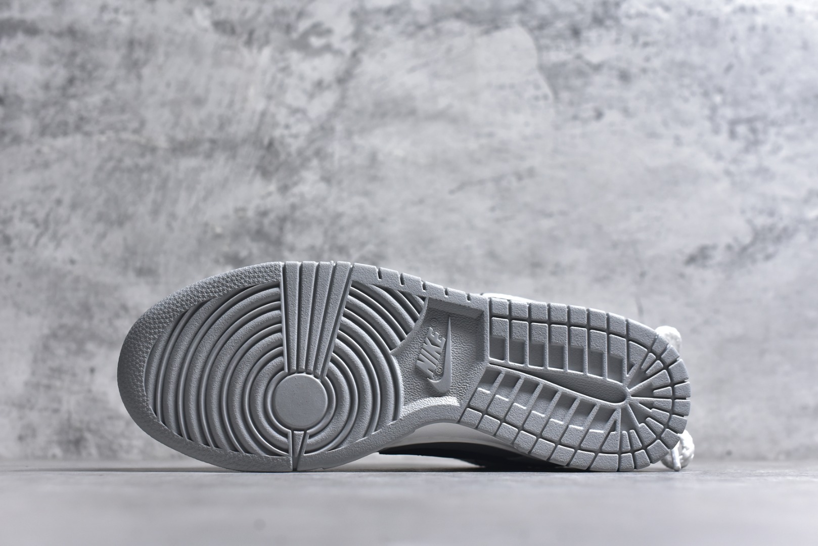 图片[6]-#Nike SB Dunk Low 周年高端定制 低帮休闲板鞋 WG0510 061 白玉京 #定制鞋盒 超高清洁度 皮料切割干净无任何毛边 细节完美 尺码：40 40.5 41 42 42.5 43 44 44.5 45 46-选品中心