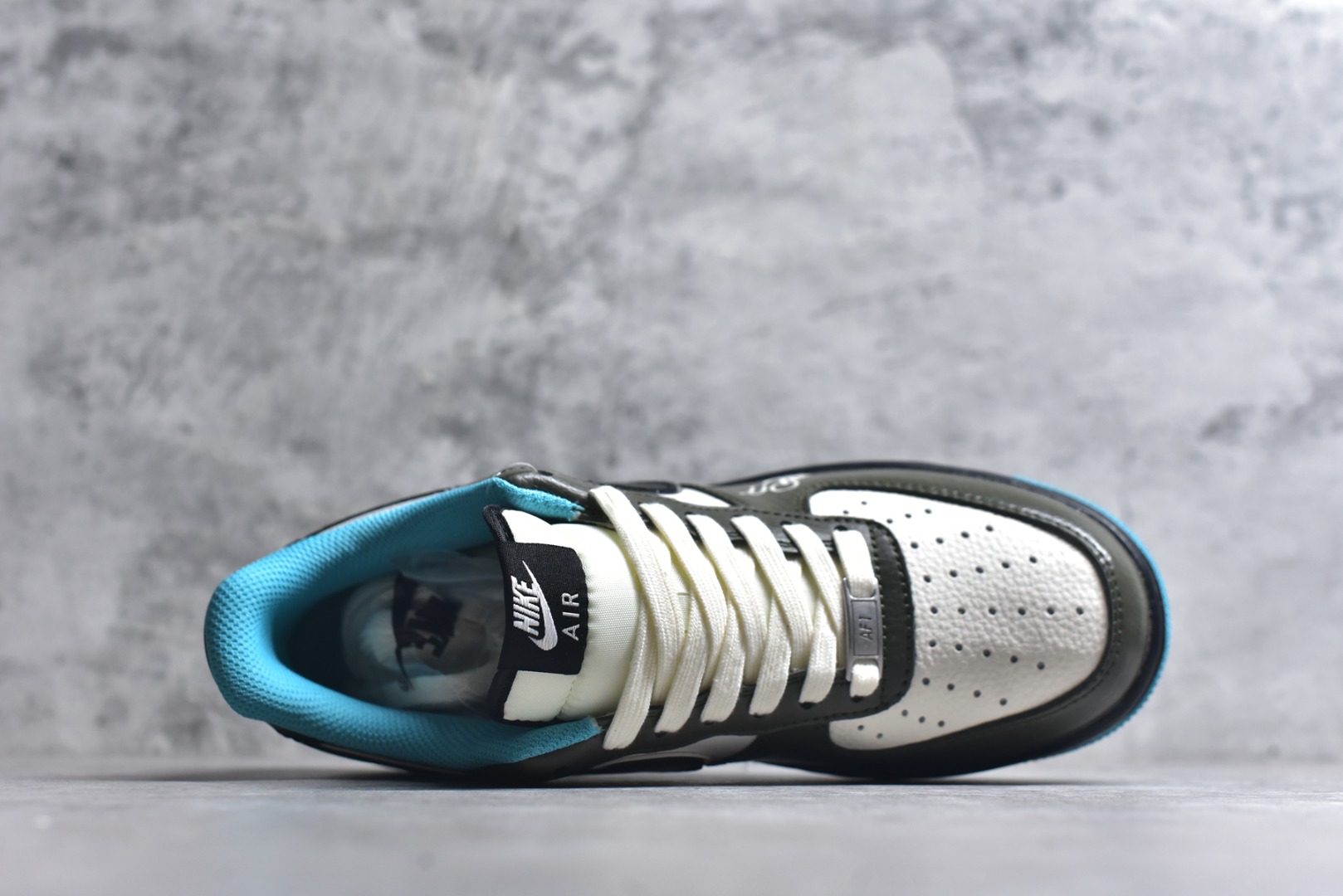 图片[4]-#海外限量发售！公司级Nike Air Force 1 \’07 Low “OFF-WHITE联名——双拼黑绿蓝”空军一号 低帮 运动鞋 休闲鞋 折边针车 工艺难度大 原楦头原纸板 原装鞋盒 定制五金配件 内置全掌气垫 原厂鞋底 货号：QW5836-022 尺码：36 36.5 37.5 38 38.5 39 40 40.5 41 42 42.5 43 44 44.5 45-选品中心