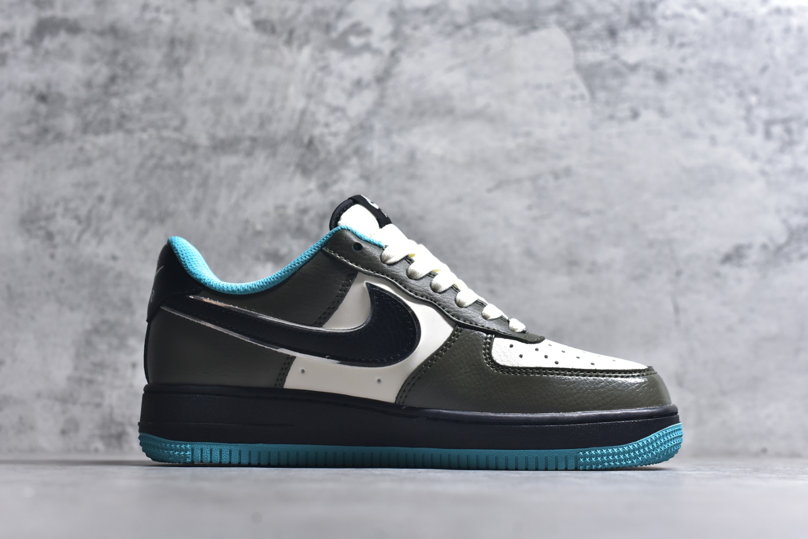 图片[3]-#海外限量发售！公司级Nike Air Force 1 \’07 Low “OFF-WHITE联名——双拼黑绿蓝”空军一号 低帮 运动鞋 休闲鞋 折边针车 工艺难度大 原楦头原纸板 原装鞋盒 定制五金配件 内置全掌气垫 原厂鞋底 货号：QW5836-022 尺码：36 36.5 37.5 38 38.5 39 40 40.5 41 42 42.5 43 44 44.5 45-选品中心