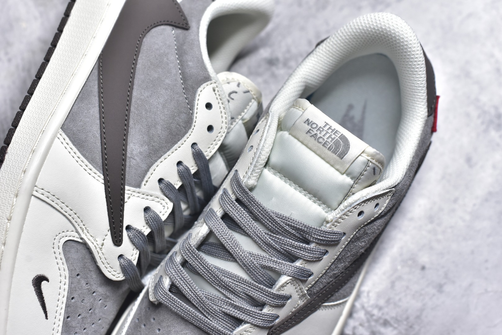 图片[9]-#海外爆款限量发售！Nike Jordan Air Jordan “ 北面三方联名——卡布奇诺” 高端定制 低帮 复古 减震 防滑 耐磨 篮球鞋 定制鞋盒 大厂纯原品质出货 超高清洁度 皮料切割干净无任何毛边 细节完美 货号：DM7866-127 尺码：36 36.5 37.5 38 38.5 39 40 40.5 41 42 42.5 43 44 44.5 45-选品中心