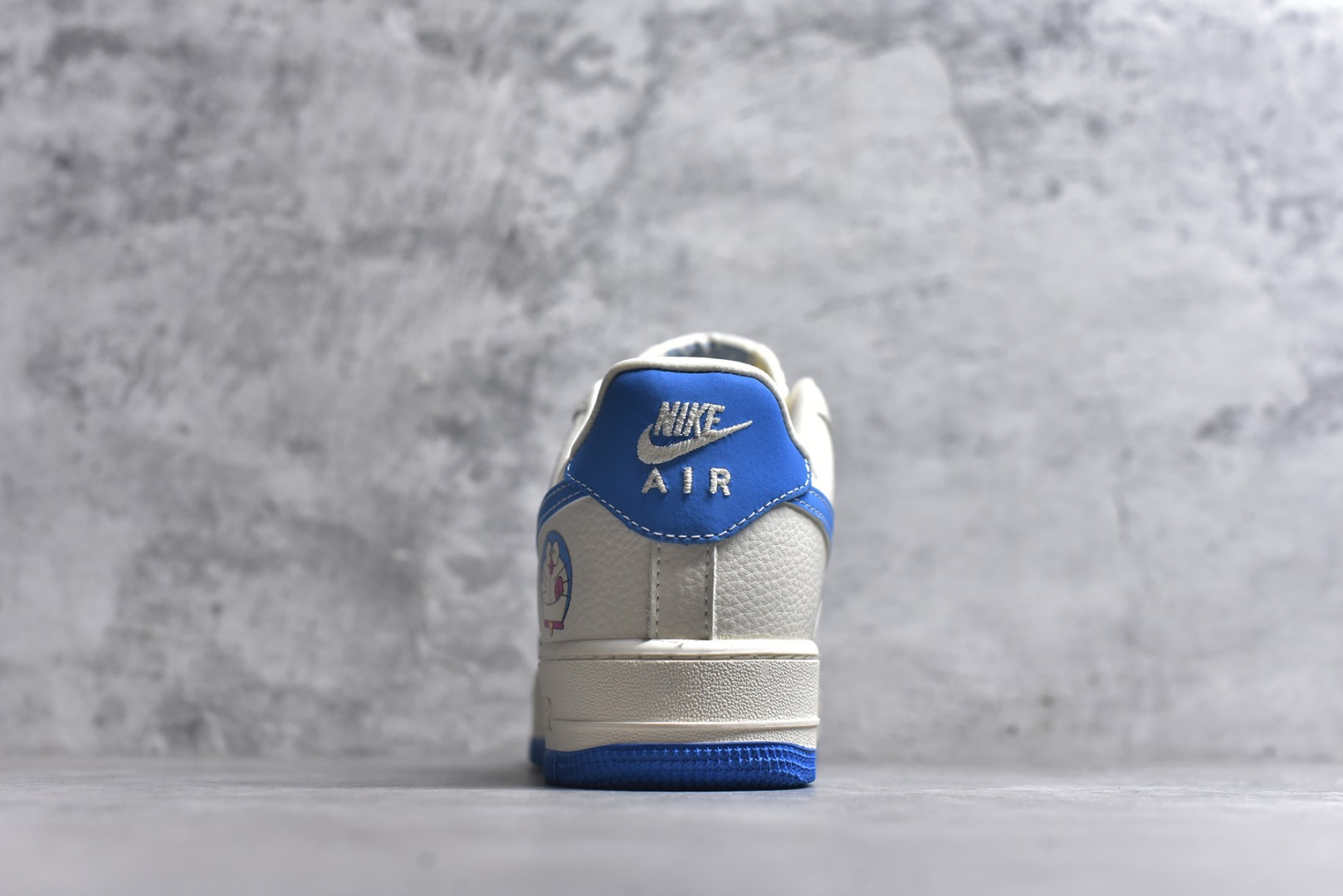 图片[5]-#海外限量发售！公司级NIke Air Force 1 \’07 Low 空军一号低帮 运动鞋 休闲鞋 折边针车 工艺难度大 原楦头原纸板 原装鞋盒 定制五金配件 内置全掌气垫 原厂鞋底 货号：KK1988-089 尺码：36 36.5 37.5 38 38.5 39 40 40.5 41 42 42.5 43 44 44.5 45-选品中心