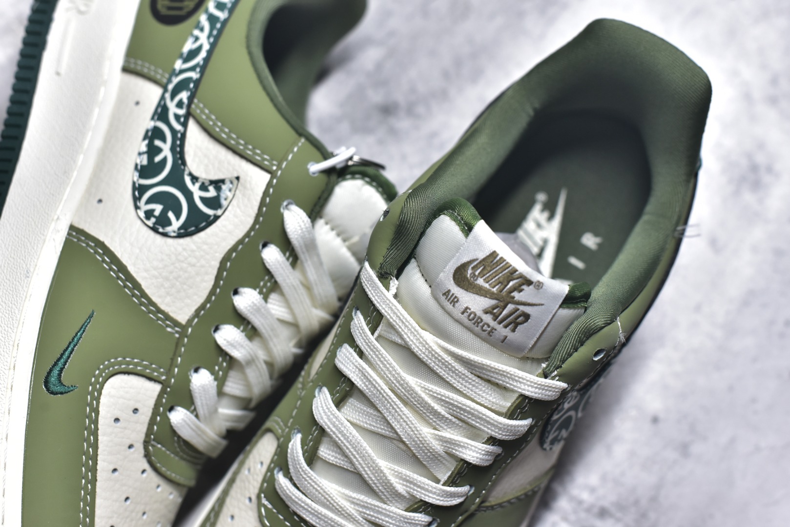 图片[9]-#海外限量发售！公司级NIke Air Force 1 \’07 Low “古驰联名——绿腰果花勾”空军一号 低帮 运动鞋 休闲鞋 折边针车 工艺难度大 原楦头原纸板 原装鞋盒 定制五金配件 内置全掌气垫 原厂鞋底 货号：KK1988-063 尺码：36 36.5 37.5 38 38.5 39 40 40.5 41 42 42.5 43 44 44.5 45\”},\”share\”：{\”posterTitle\”：\”SG觅货二店「核心」的店铺-选品中心