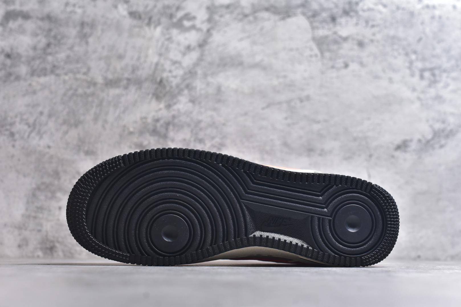 图片[6]-#海外限量发售！公司级NIke Air Force 1 \’07 Low 米白艳橙 空军一号低帮 运动鞋 休闲鞋 折边针车 工艺难度大 原楦头原纸板 高端定制鞋盒 原厂鞋底 超高清洁度 细节完美 货号：NH0601-582 尺码：36 36.5 37.5 38 38.5 39 40 40.5 41 42 42.5 43 44 44.5 45-选品中心