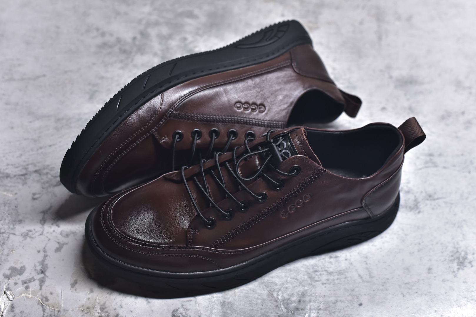 图片[7]-#Ecco 爱步 正装休闲系列男士套脚鞋 #版型简约大气耐看 精选头层小牛皮 皮面超软 纹理清晰 细腻 质感强 穿着舒适 档次高 便捷鞋带 套脚即穿 橡胶软底 天然橡胶 抗震防滑 耐磨耐折 轻便舒适 车线加固 软底软面 脚感一流真材实料 免检品质 质量保证 货号：583208-01003 尺码：38 39 40 41 42 43 44 皮鞋码-选品中心