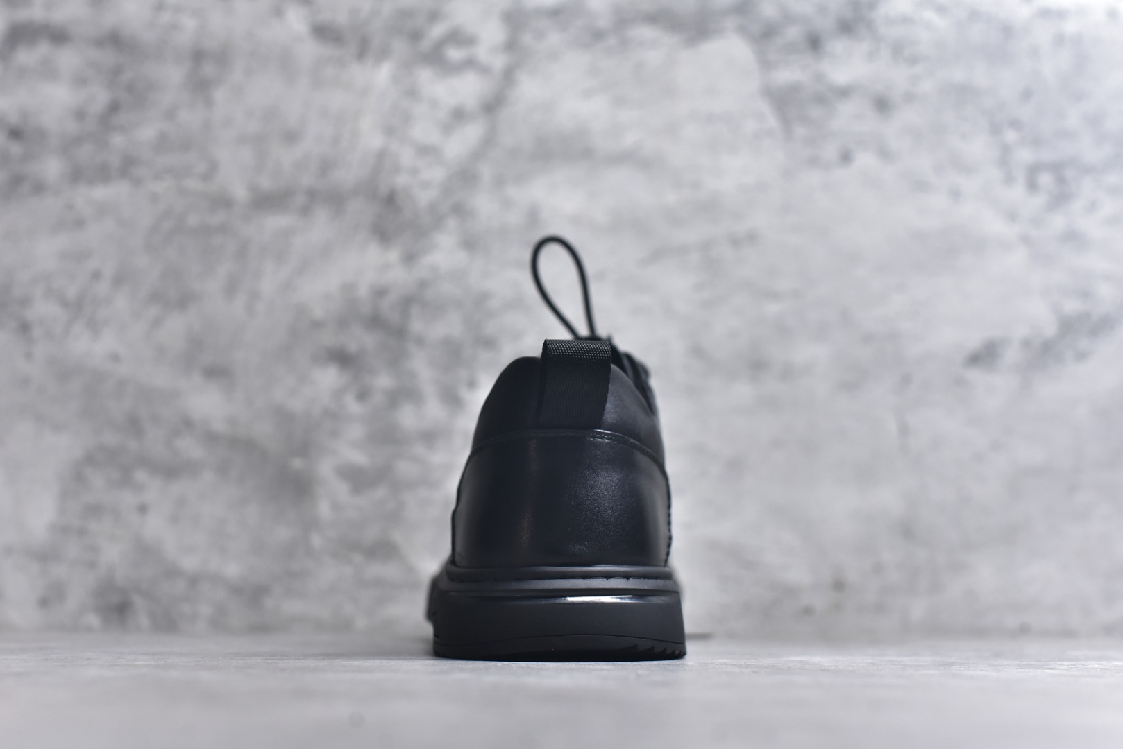 图片[5]-#Ecco 爱步 正装休闲系列男士套脚鞋 #版型简约大气耐看 精选头层小牛皮 皮面超软 纹理清晰 细腻 质感强 穿着舒适 档次高 便捷鞋带 套脚即穿 橡胶软底 天然橡胶 抗震防滑 耐磨耐折 轻便舒适 车线加固 软底软面 脚感一流真材实料 免检品质 质量保证 货号：583208-01001 尺码：38 39 40 41 42 43 44 皮鞋码-选品中心