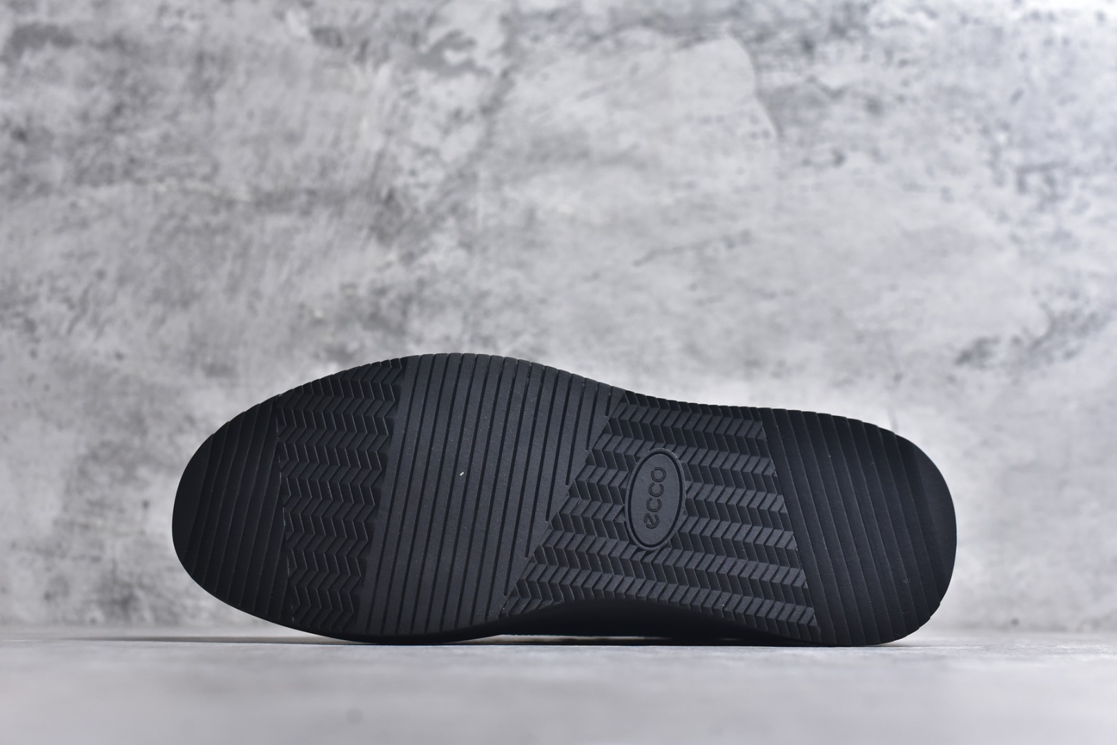 图片[6]-#Ecco 爱步 正装休闲系列男士套脚鞋 #版型简约大气耐看 精选头层小牛皮 皮面超软 纹理清晰 细腻 质感强 穿着舒适 档次高 便捷鞋带 套脚即穿 橡胶软底 天然橡胶 抗震防滑 耐磨耐折 轻便舒适 车线加固 软底软面 脚感一流真材实料 免检品质 质量保证 货号：583208-01001 尺码：38 39 40 41 42 43 44 皮鞋码-选品中心