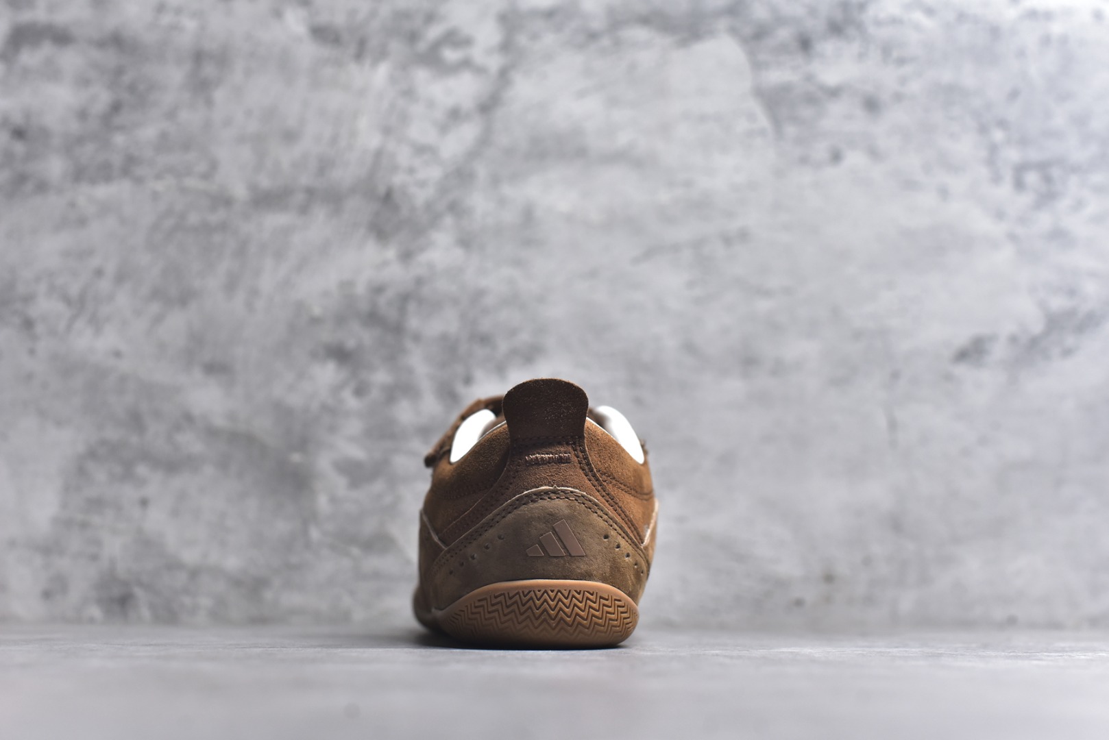 图片[5]-#阿迪达斯Adidas Urban Reverie 阿迪舒适时尚魔术贴防滑耐磨生活休闲鞋 KJ4034 #原厂原数据版型 皮料切割干净无任何毛边 鞋型细节完美 超高清洁度 尺码：35.5 36 36.5 37 38 38.5 39 40-选品中心