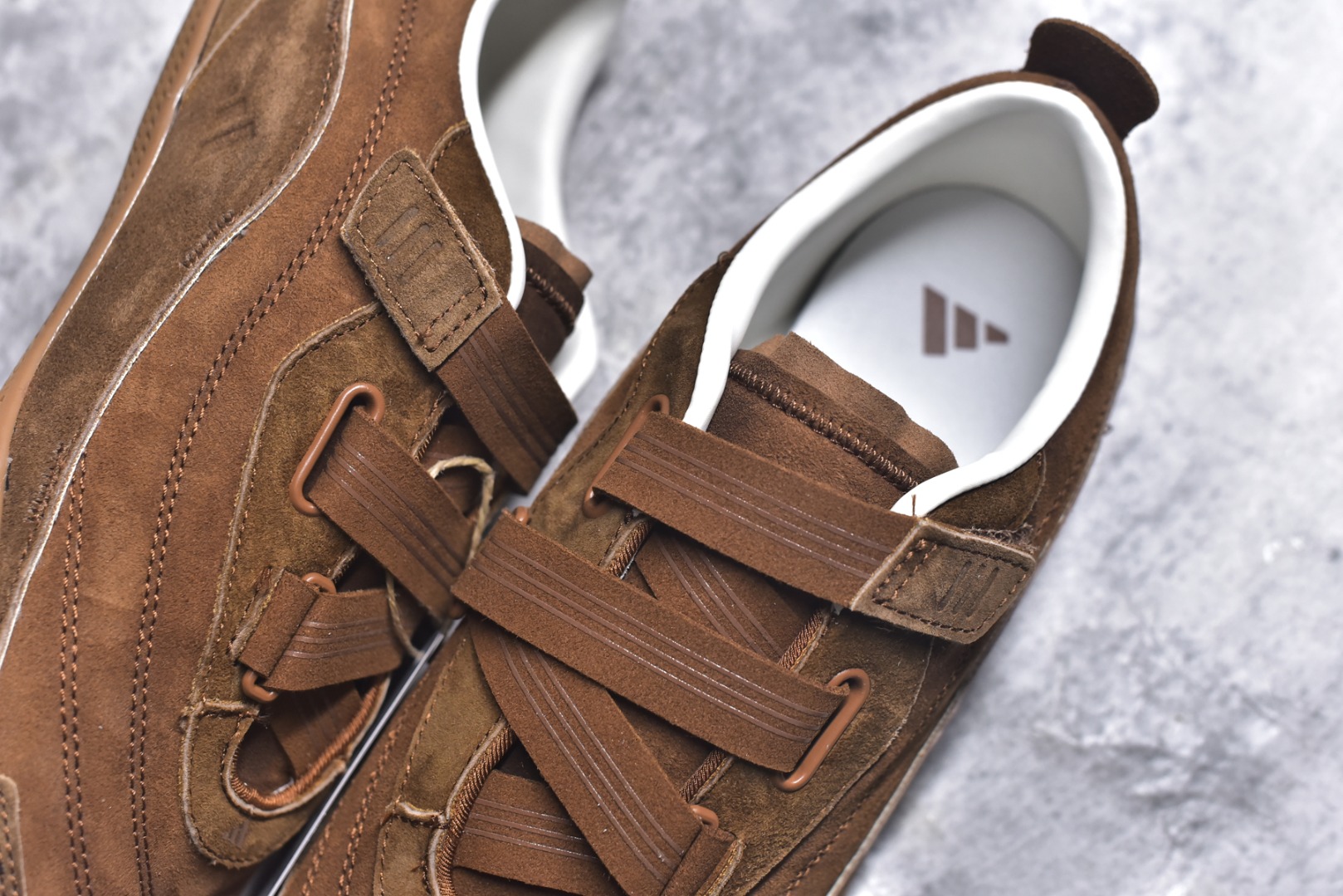 图片[9]-#阿迪达斯Adidas Urban Reverie 阿迪舒适时尚魔术贴防滑耐磨生活休闲鞋 KJ4034 #原厂原数据版型 皮料切割干净无任何毛边 鞋型细节完美 超高清洁度 尺码：35.5 36 36.5 37 38 38.5 39 40-选品中心