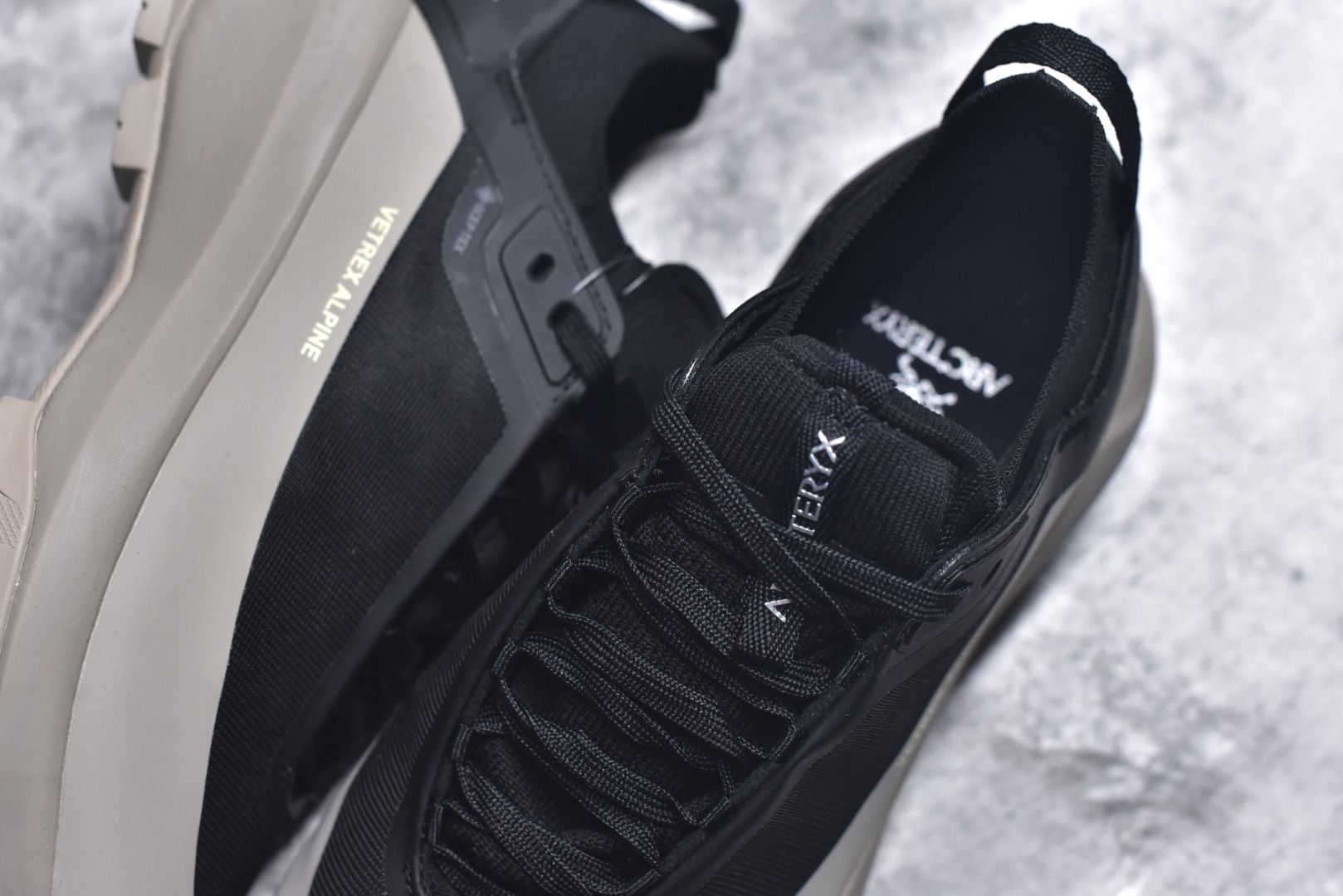 图片[9]-#Arcteryx Vertex Alpine 始祖鸟系列长距离越野登山徒步户外防水多功能运动跑鞋 独家原底面配置 全套原厂生产指令 内外盒标包装纸鞋带配件均同步公司 公司一样的东西 放心开冲 外贸 零售 裸鞋 渠道货 随意操作 承诺半个月内开胶直接换新 尺码：36-45-选品中心