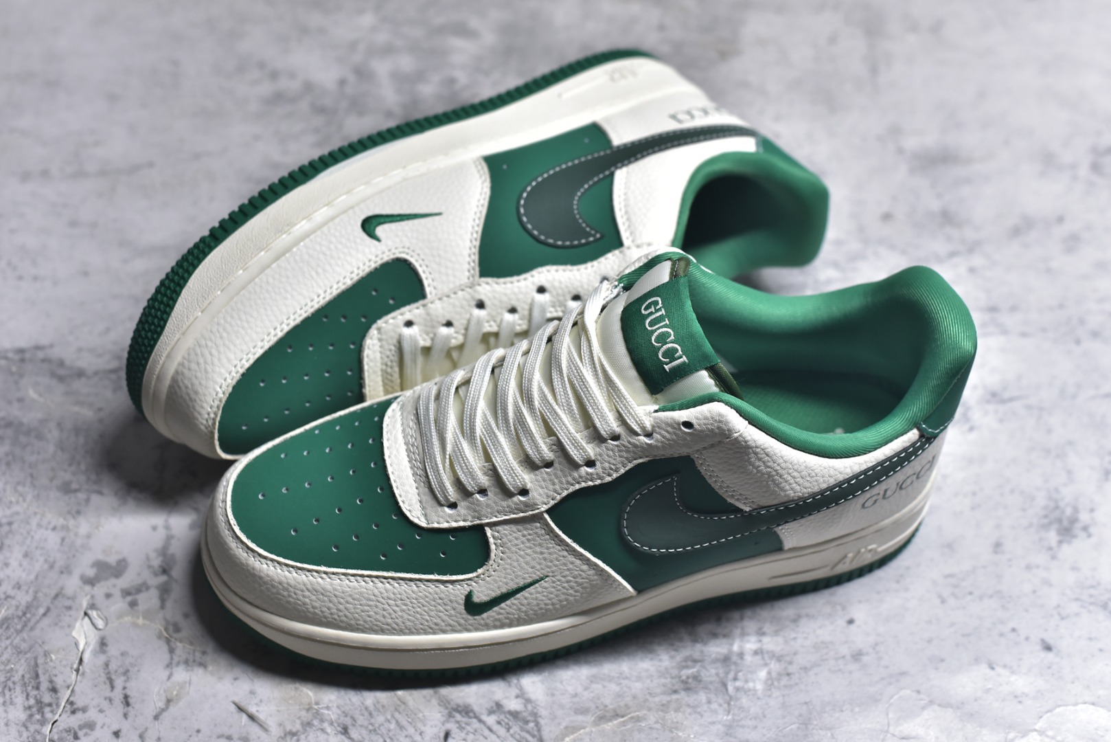 图片[7]-#海外限量发售！公司级NIke Air Force 1 \’07 Low “古驰联名——米绿底”空军一号 低帮 运动鞋 休闲鞋 折边针车 工艺难度大 原楦头原纸板 原装鞋盒 定制五金配件 内置全掌气垫 原厂鞋底 货号：KK1988-083 尺码：36 36.5 37.5 38 38.5 39 40 40.5 41 42 42.5 43 44 44.5 45-选品中心