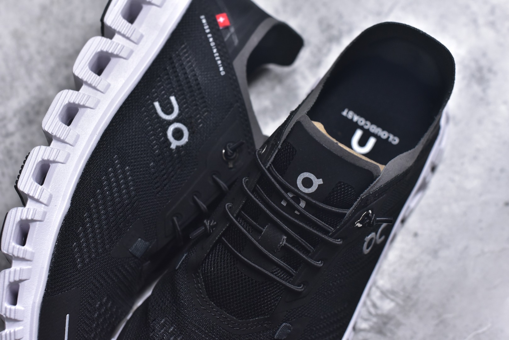 图片[9]-#On昂跑 Cloud 6 Coast 轻量运动休闲鞋 轻量透气的工程网格结合环保人造麂皮 衬托出活力醒目的视觉效果 饰有品牌Logo的TPU鞋带扣 让系带方式别具一格 是日常穿搭旅行和城市探索的理想之选 尺码：36 36.5 37.5 38 38.5 39 40 40.5 41 42 42.5 43 44 45-选品中心