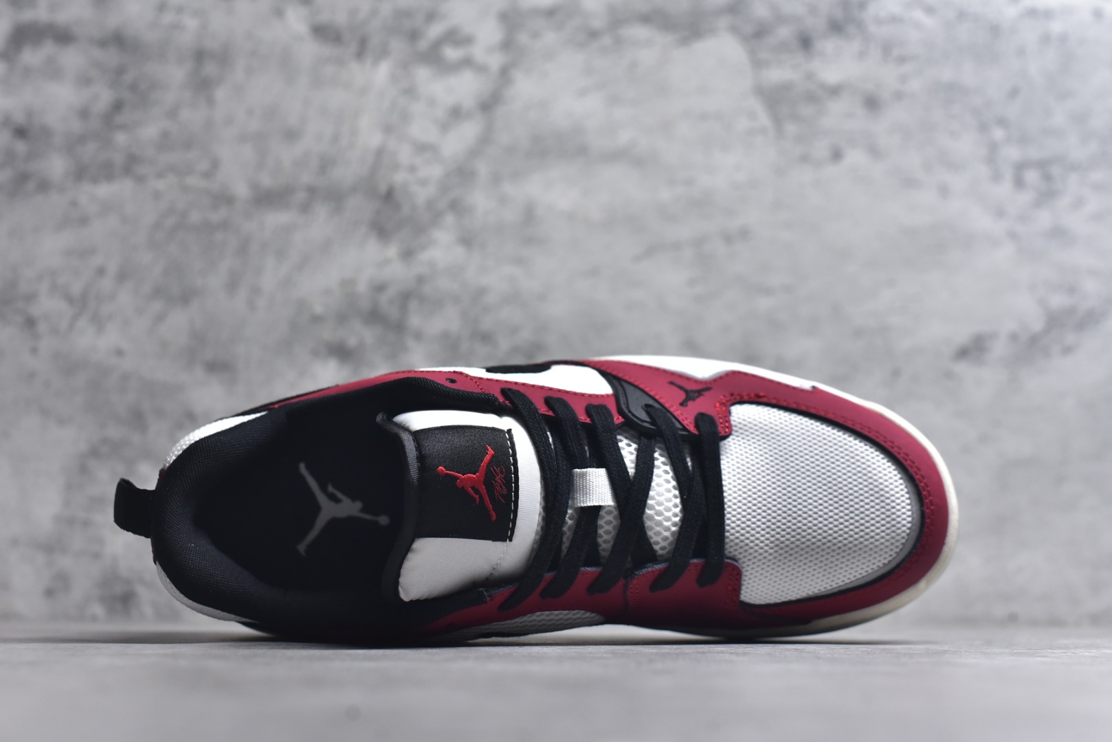 图片[4]-#Jordan CMFT Era 时尚舒适 耐磨 低帮 复古篮球鞋 实拍调校N版已经零色差零失真 百分百还原实物色彩所见即所得 不存在货不对板色差等低级问题 选购参考实物拍摄 不混卖不参货 只用心做好货严格选品 承诺混一赔十 尺码：36 36.5 37.5 38 38.5 39 40 40.5 41 42 42.5 43 44 44.5 45-选品中心