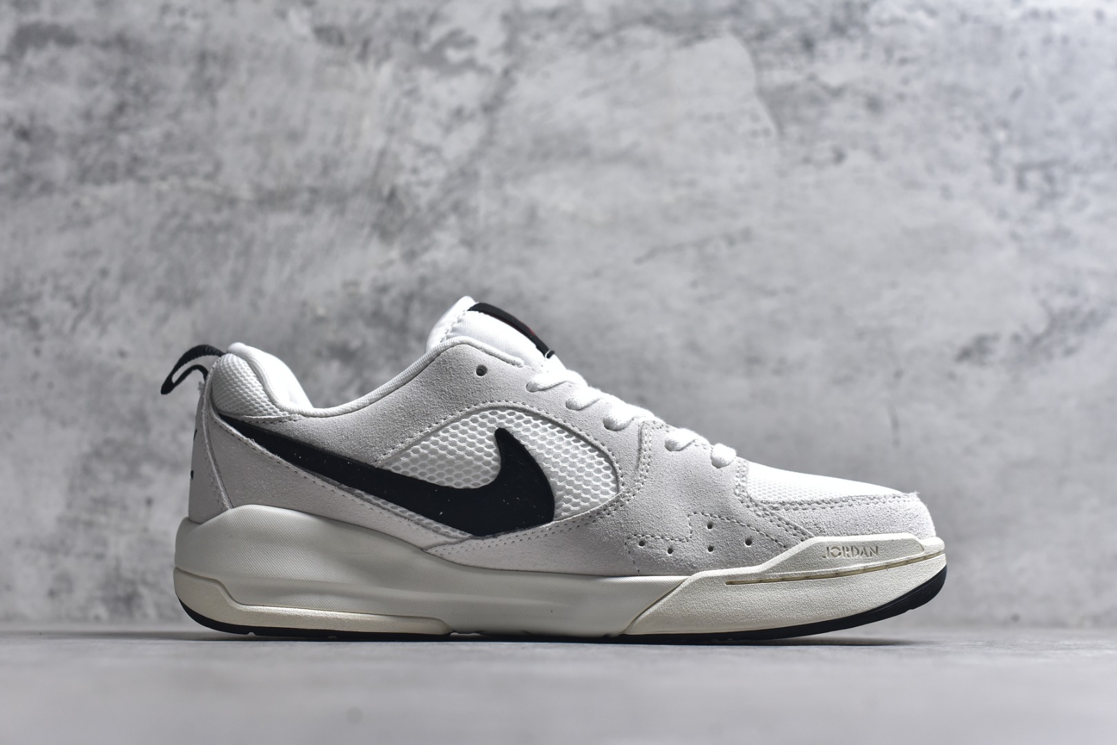 图片[3]-#Jordan CMFT Era 时尚舒适 耐磨 低帮 复古篮球鞋 实拍调校N版已经零色差零失真 百分百还原实物色彩所见即所得 不存在货不对板色差等低级问题 选购参考实物拍摄 不混卖不参货 只用心做好货严格选品 承诺混一赔十 尺码：36 36.5 37.5 38 38.5 39 40 40.5 41 42 42.5 43 44 44.5 45-选品中心