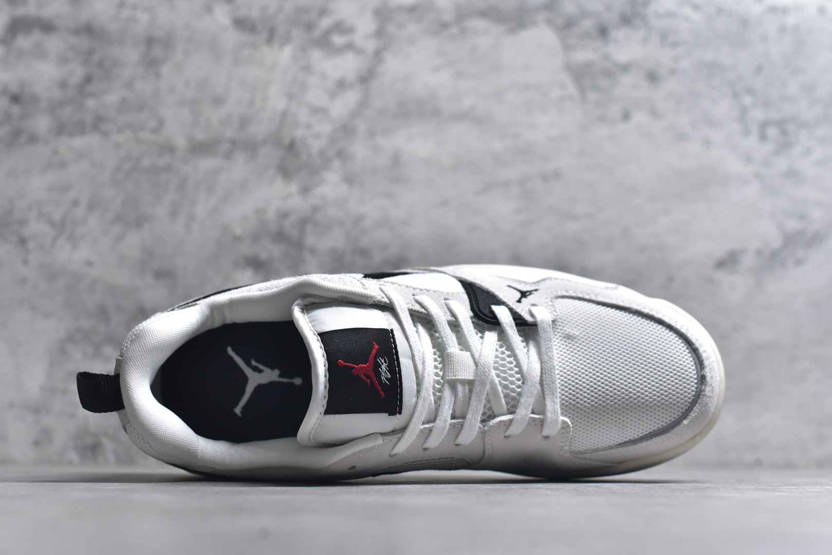 图片[4]-#Jordan CMFT Era 时尚舒适 耐磨 低帮 复古篮球鞋 实拍调校N版已经零色差零失真 百分百还原实物色彩所见即所得 不存在货不对板色差等低级问题 选购参考实物拍摄 不混卖不参货 只用心做好货严格选品 承诺混一赔十 尺码：36 36.5 37.5 38 38.5 39 40 40.5 41 42 42.5 43 44 44.5 45-选品中心