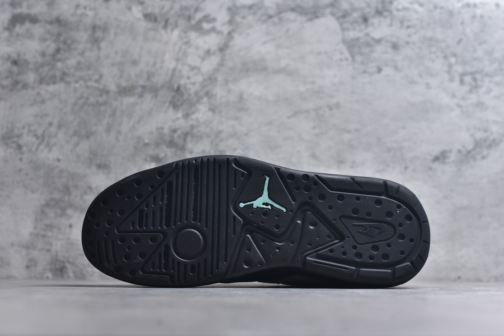 图片[6]-#Jordan CMFT Era 时尚舒适 耐磨 低帮 复古篮球鞋 实拍调校N版已经零色差零失真 百分百还原实物色彩所见即所得 不存在货不对板色差等低级问题 选购参考实物拍摄 不混卖不参货 只用心做好货严格选品 承诺混一赔十 尺码：36 36.5 37.5 38 38.5 39 40 40.5 41 42 42.5 43 44 44.5 45-选品中心