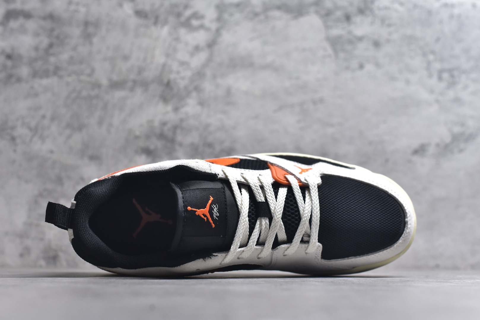 图片[4]-#Jordan CMFT Era 时尚舒适 耐磨 低帮 复古篮球鞋 实拍调校N版已经零色差零失真 百分百还原实物色彩所见即所得 不存在货不对板色差等低级问题 选购参考实物拍摄 不混卖不参货 只用心做好货严格选品 承诺混一赔十 尺码：36 36.5 37.5 38 38.5 39 40 40.5 41 42 42.5 43 44 44.5 45-选品中心