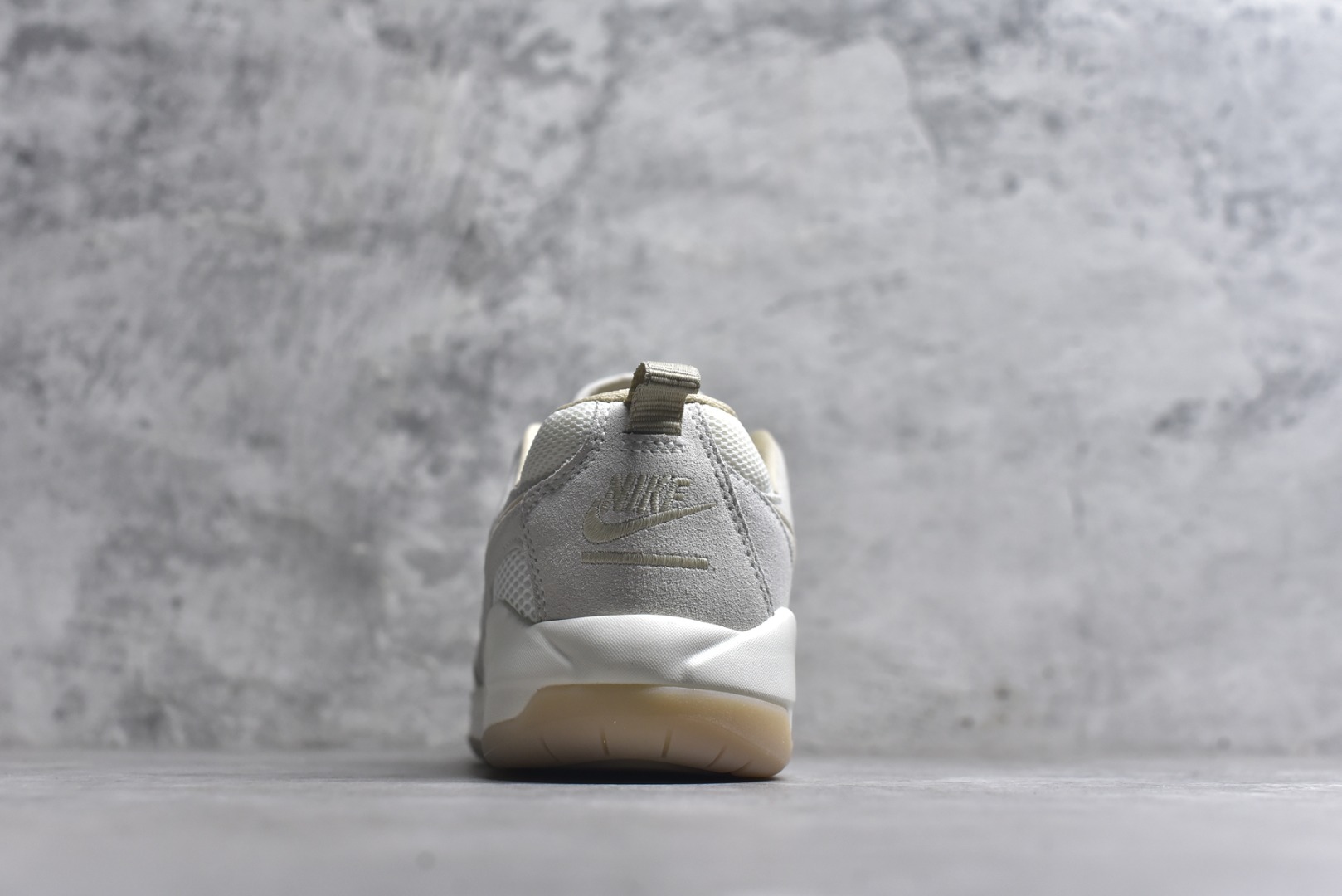 图片[5]-#Jordan CMFT Era 时尚舒适 耐磨 低帮 复古篮球鞋 实拍调校N版已经零色差零失真 百分百还原实物色彩所见即所得 不存在货不对板色差等低级问题 选购参考实物拍摄 不混卖不参货 只用心做好货严格选品 承诺混一赔十 尺码：36 36.5 37.5 38 38.5 39 40 40.5 41 42 42.5 43 44 44.5 45-选品中心