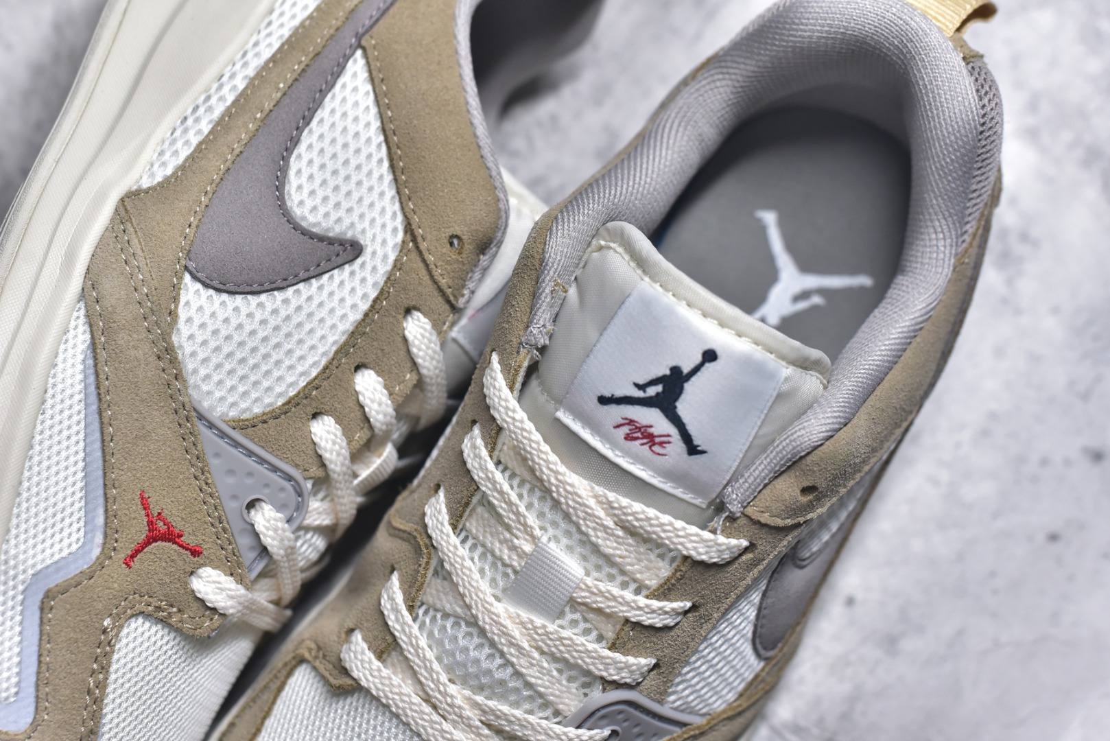 图片[9]-#Jordan CMFT Era 时尚舒适 耐磨 低帮 复古篮球鞋 实拍调校N版已经零色差零失真 百分百还原实物色彩所见即所得 不存在货不对板色差等低级问题 选购参考实物拍摄 不混卖不参货 只用心做好货严格选品 承诺混一赔十 尺码：36 36.5 37.5 38 38.5 39 40 40.5 41 42 42.5 43 44 44.5 45-选品中心