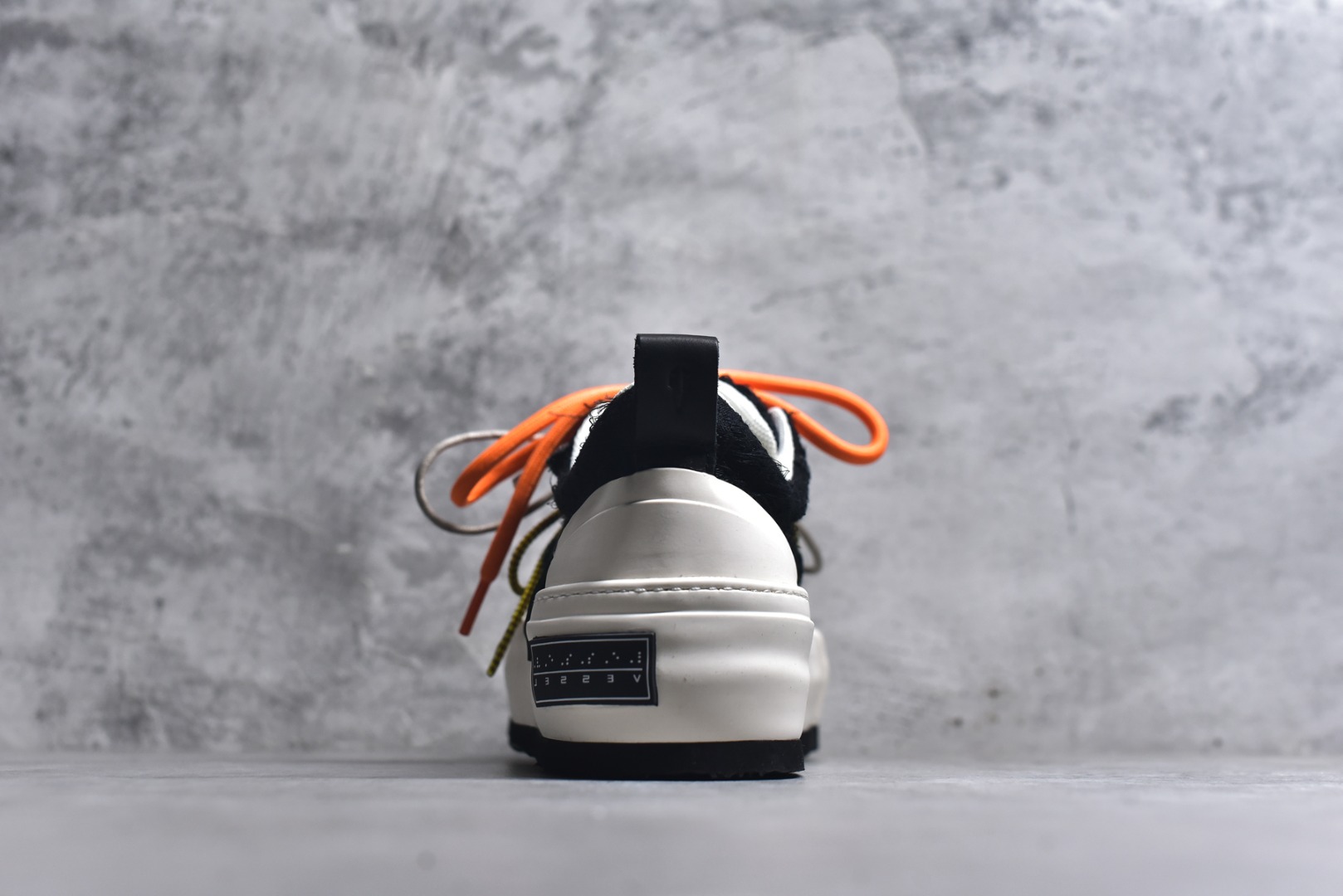 图片[5]-#VESSEL x Snowflake 吴建豪联名 雪花酥厚底增高休闲板鞋 Whihe #5cm隐形厚底暗藏心机，显高显腿长，3M反光条暗藏Sneakerhead彩蛋，夜行自带Focus光效，软糯奶霜包裹鞋身，温柔狙击少女心 尺码：35 36 37 38 39 40 41 42 43 44 45-选品中心