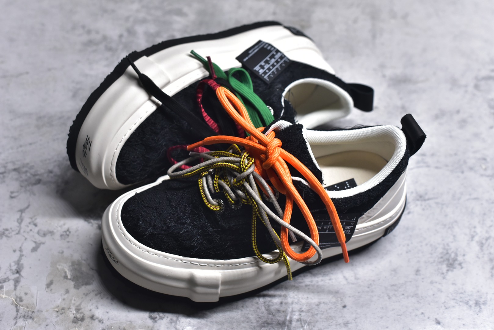 图片[7]-#VESSEL x Snowflake 吴建豪联名 雪花酥厚底增高休闲板鞋 Whihe #5cm隐形厚底暗藏心机，显高显腿长，3M反光条暗藏Sneakerhead彩蛋，夜行自带Focus光效，软糯奶霜包裹鞋身，温柔狙击少女心 尺码：35 36 37 38 39 40 41 42 43 44 45-选品中心