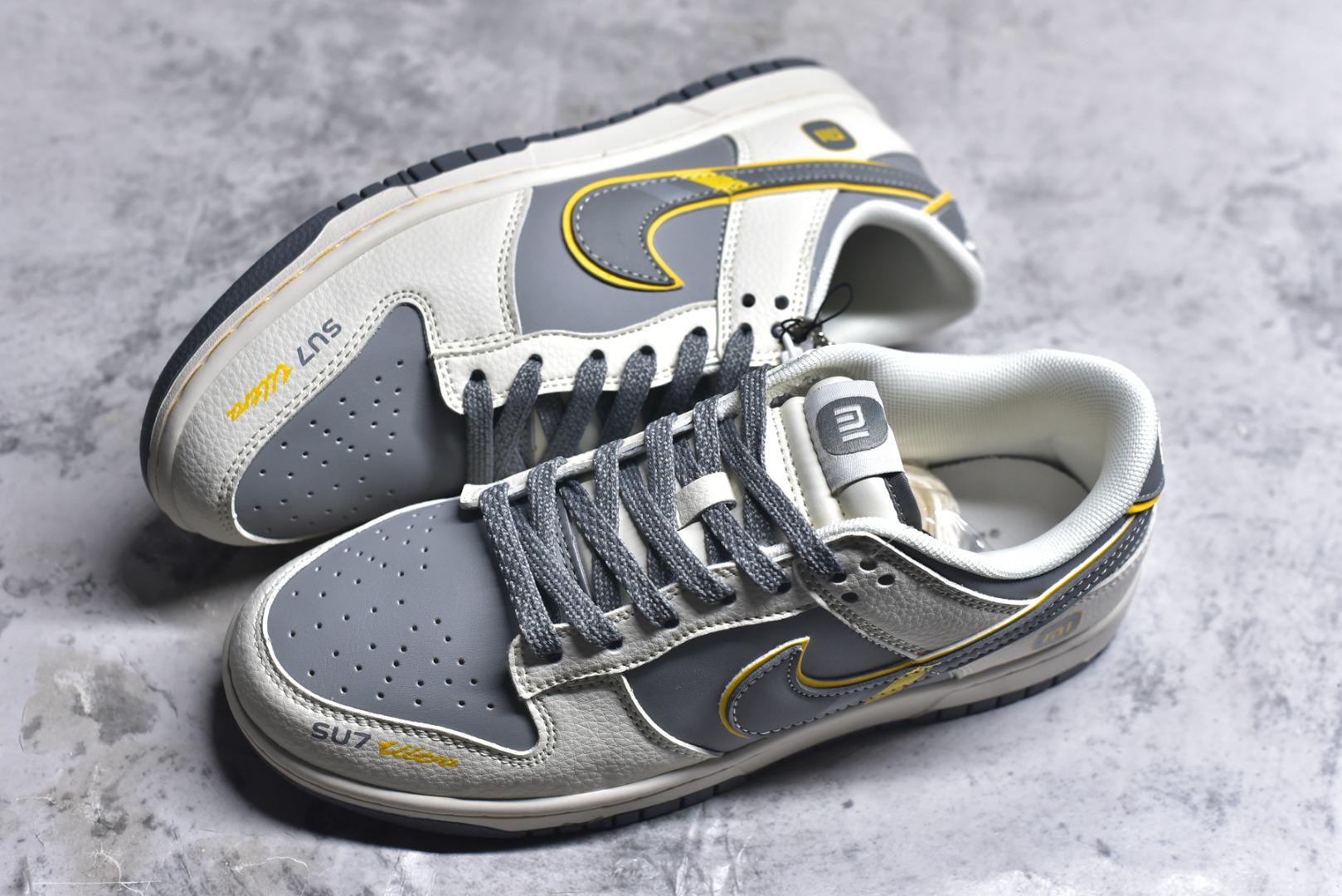 图片[7]-#海外爆款限量发售！Nike SB Dunk Low“ xiaomi联名——寒武岩灰” 周年高端定制 低帮休闲板鞋 定制鞋盒 大厂纯原品质出货 超高清洁度 皮料切割干净无任何毛边 细节完美 货号：XX3168-202 尺码：36 36.5 37.5 38 38.5 39 40 40.5 41 42 42.5 43 44 44.5 45-选品中心