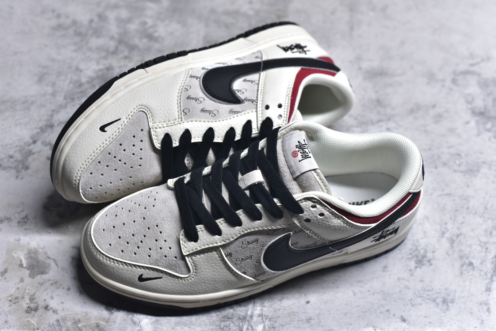 图片[7]-#Nike SB Dunk Low“ 斯图西联名——米黑勾银边” 周年高端定制 低帮休闲板鞋 定制鞋盒 大厂纯原品质出货 超高清洁度 皮料切割干净无任何毛边 细节完美 货号：XX3168-306 尺码：36 36.5 37.5 38 38.5 39 40 40.5 41 42 42.5 43 44 44.5 45-选品中心