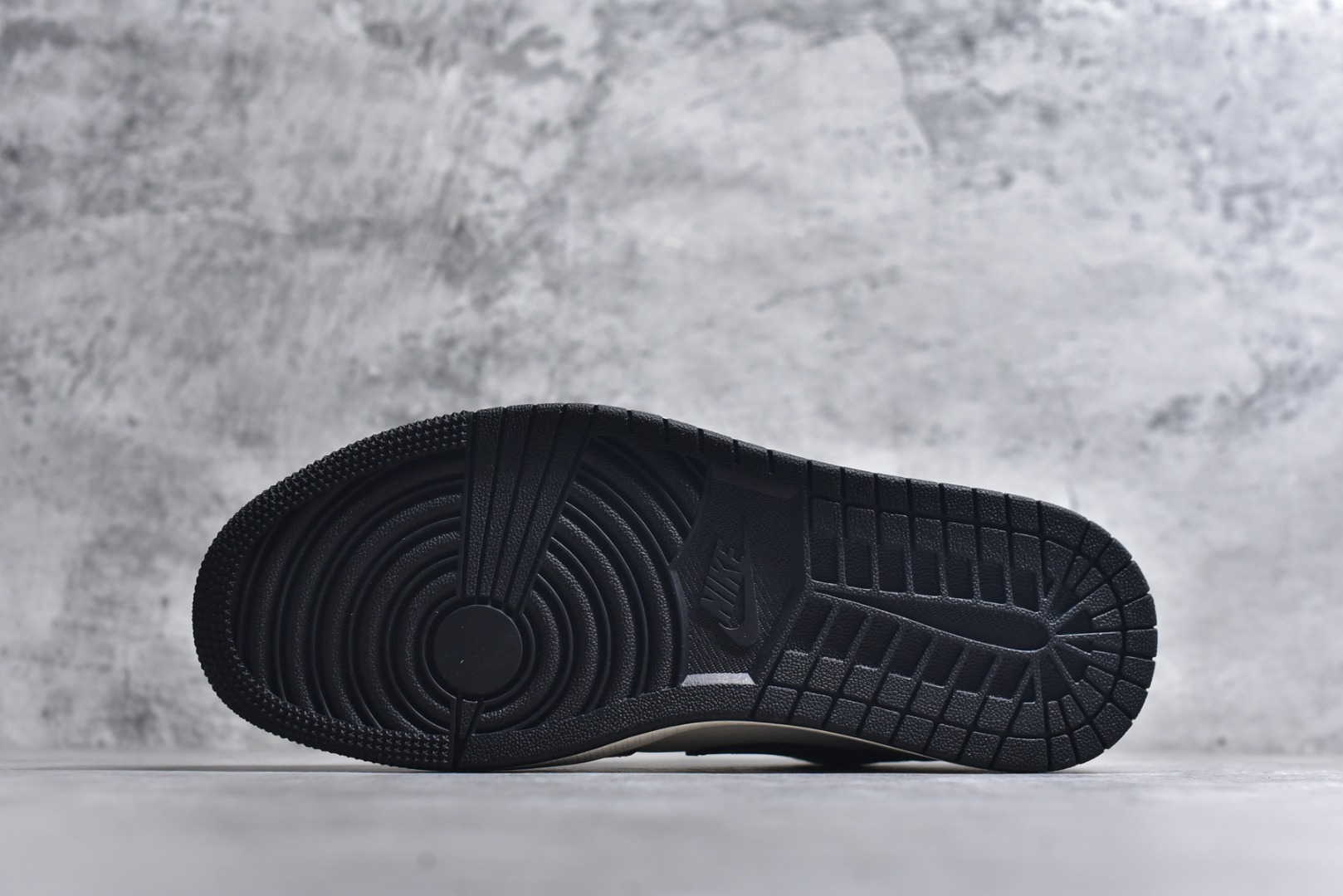 图片[6]-#Nike Jordan Air Jordan 1“斯图西联名——蓝灰色” 高端定制 低帮 复古 减震 防滑 耐磨 篮球鞋 定制鞋盒 大厂纯原品质出货 超高清洁度 皮料切割干净无任何毛边 细节完美 货号：XX3318-506 尺码：36 36.5 37.5 38 38.5 39 40 40.5 41 42 42.5 43 44 44.5 45-选品中心