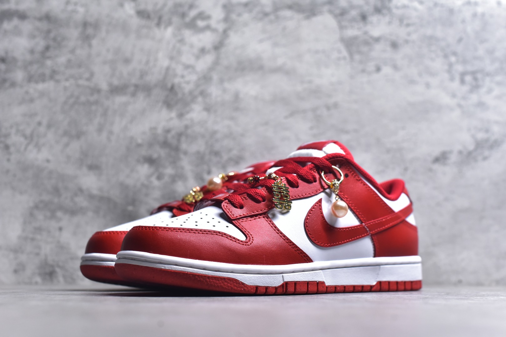 图片[2]-#Nike SB Dunk Low 婚庆囍宴 白红色 低帮休闲板鞋 DD1873-116 尺码：36 36.5 37.5 38 38.5 39 40 40.5 41 42 42.5 43 44-选品中心