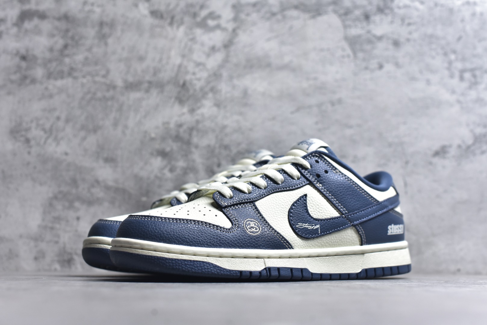 图片[2]-#Nike SB Dunk Low 斯图西“联名——卡其绿” 高端定制 低帮休闲板鞋 定制鞋盒 Ortholite鞋垫透气防臭 大厂纯原品质出货 超高清洁度 皮料切割干净无任何毛边 细节完美 货号：YF9511-920 尺码：36 36.5 37.5 38 38.5 39 40 40.5 41 42 42.5 43 44 44.5 45-选品中心
