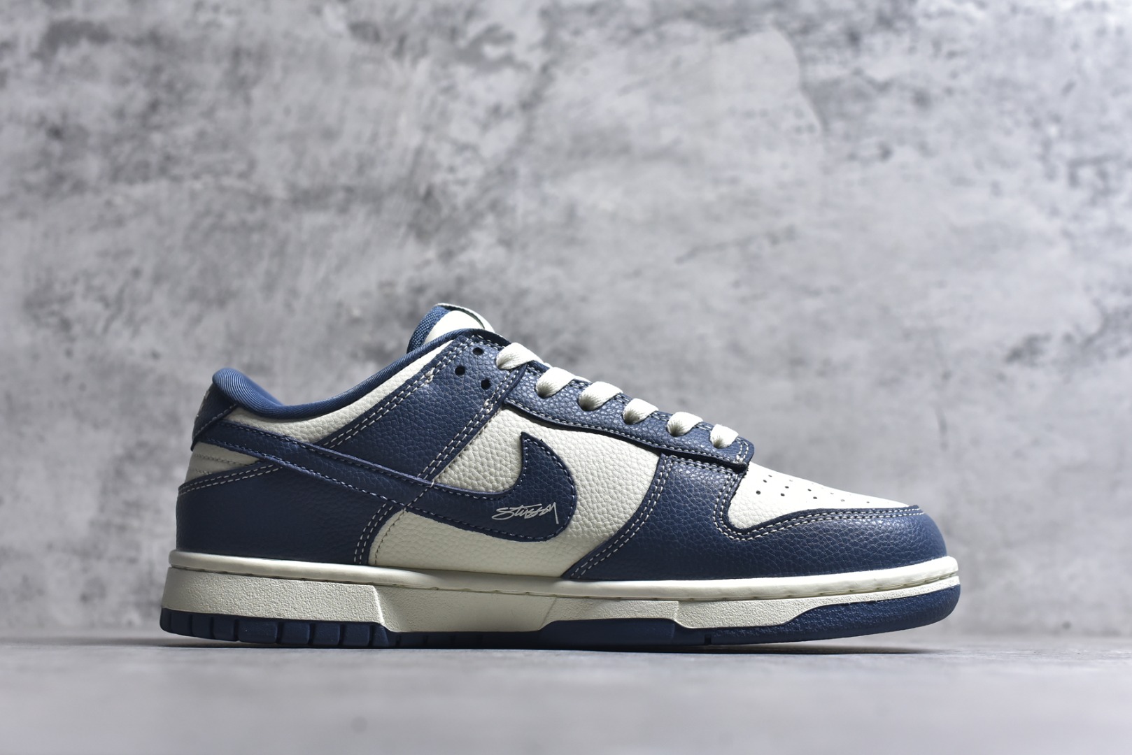 图片[3]-#Nike SB Dunk Low 斯图西“联名——卡其绿” 高端定制 低帮休闲板鞋 定制鞋盒 Ortholite鞋垫透气防臭 大厂纯原品质出货 超高清洁度 皮料切割干净无任何毛边 细节完美 货号：YF9511-920 尺码：36 36.5 37.5 38 38.5 39 40 40.5 41 42 42.5 43 44 44.5 45-选品中心