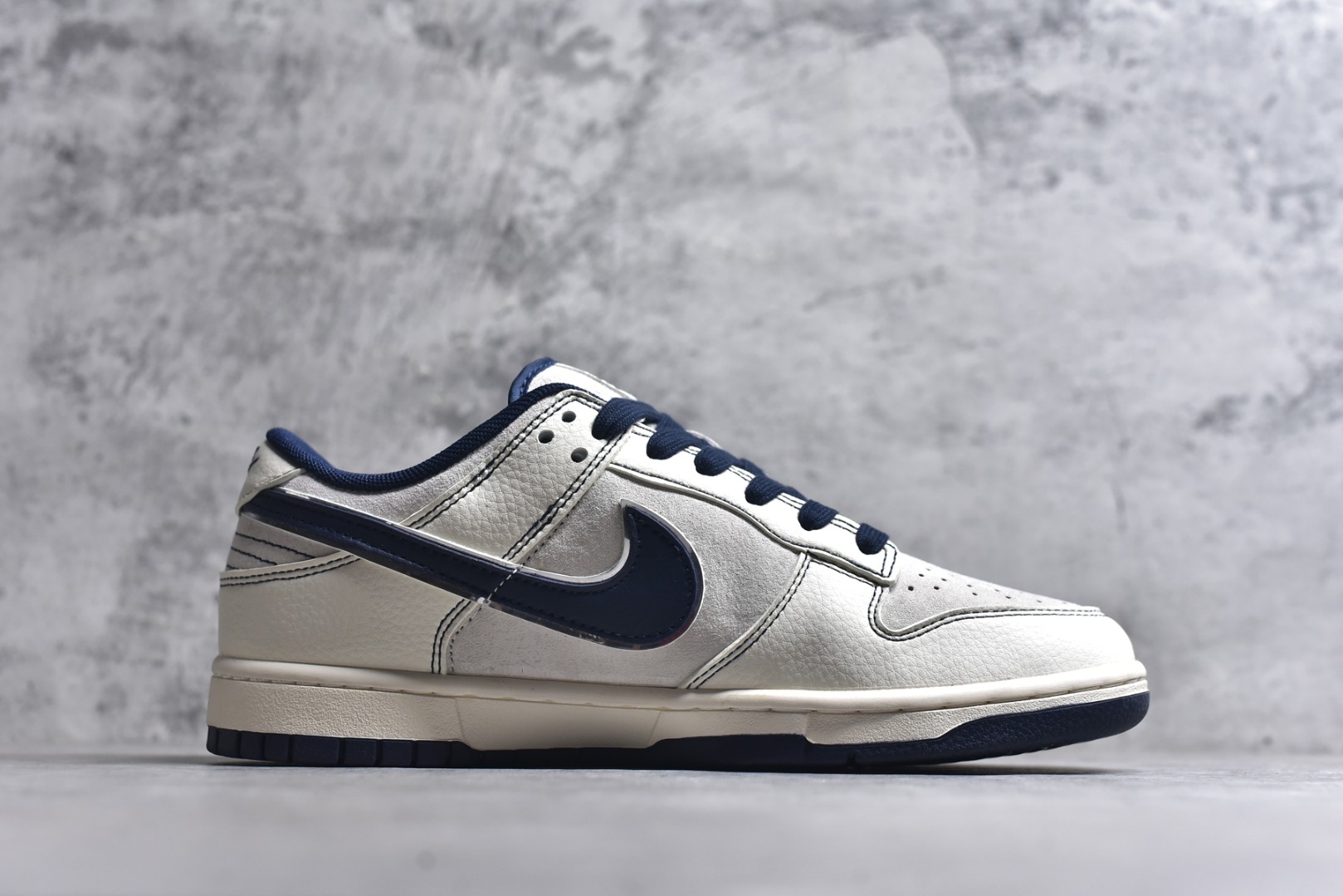 图片[3]-#Nk SB Dunk Low Supreme联名-米蓝双小勾 周年高端定制 低帮休闲板鞋 XX3168-301 #定制鞋盒 大厂纯原品质出货 超高清洁度 皮料切割干净无任何毛边 细节完美 尺码：36 36.5 37.5 38 38.5 39 40 40.5 41 42 42.5 43 44 44.5 45 9.E5-选品中心