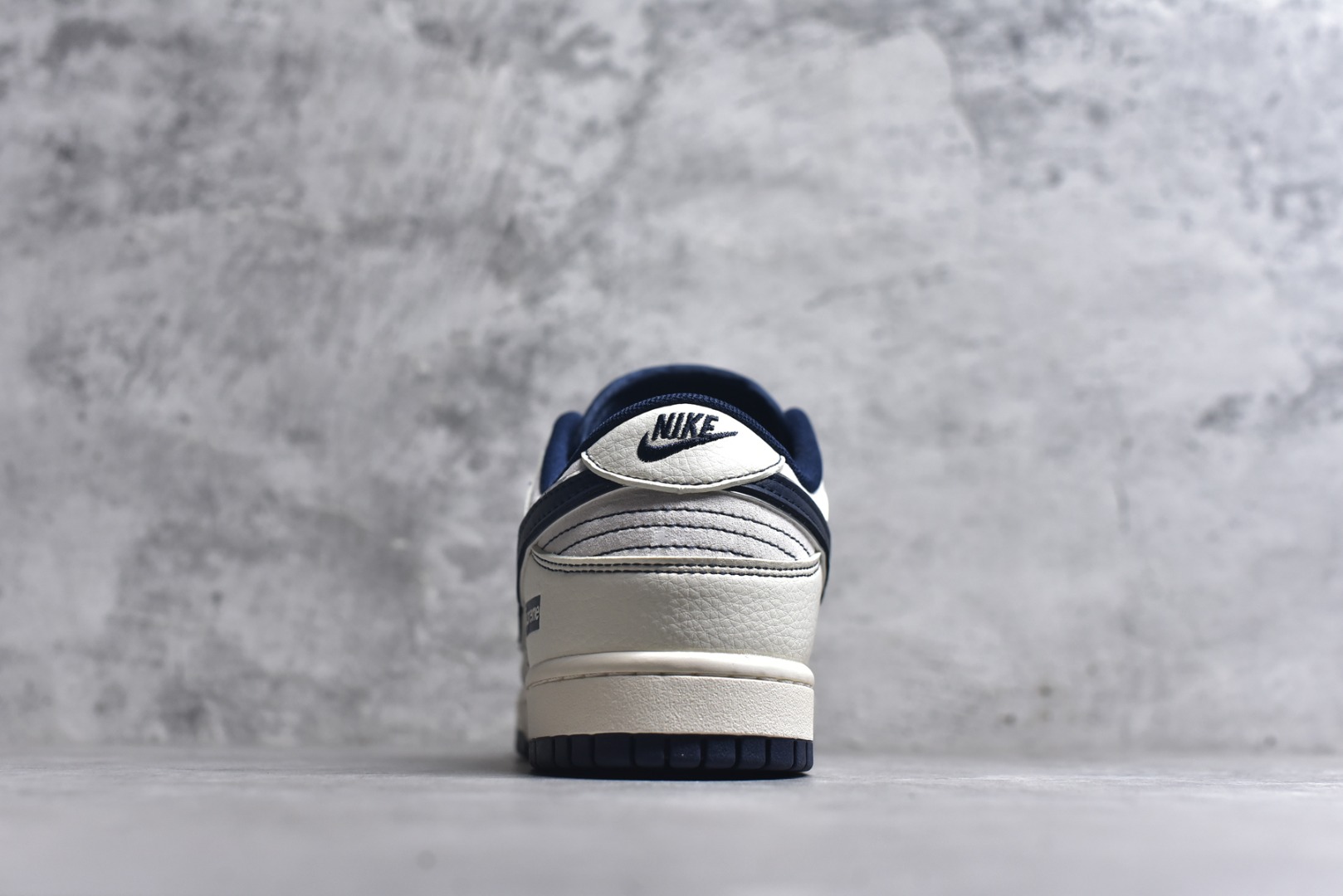 图片[5]-#Nk SB Dunk Low Supreme联名-米蓝双小勾 周年高端定制 低帮休闲板鞋 XX3168-301 #定制鞋盒 大厂纯原品质出货 超高清洁度 皮料切割干净无任何毛边 细节完美 尺码：36 36.5 37.5 38 38.5 39 40 40.5 41 42 42.5 43 44 44.5 45 9.E5-选品中心