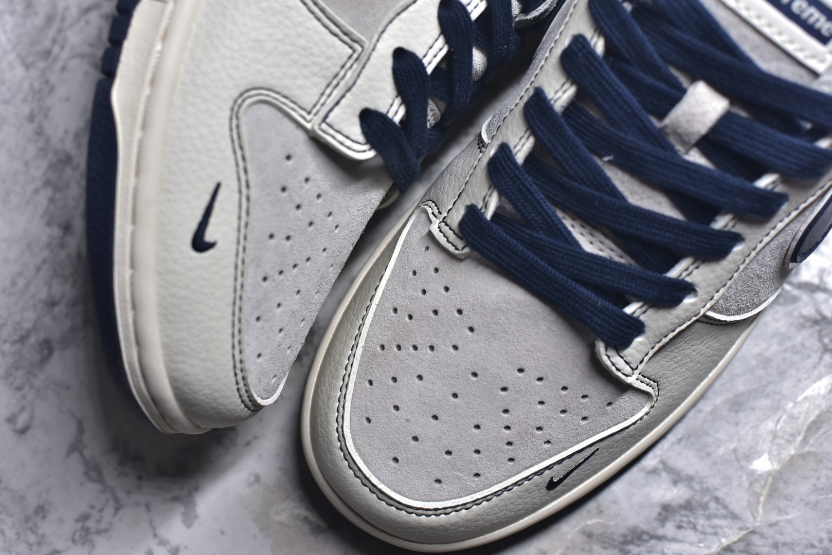 图片[8]-#Nk SB Dunk Low Supreme联名-米蓝双小勾 周年高端定制 低帮休闲板鞋 XX3168-301 #定制鞋盒 大厂纯原品质出货 超高清洁度 皮料切割干净无任何毛边 细节完美 尺码：36 36.5 37.5 38 38.5 39 40 40.5 41 42 42.5 43 44 44.5 45 9.E5-选品中心