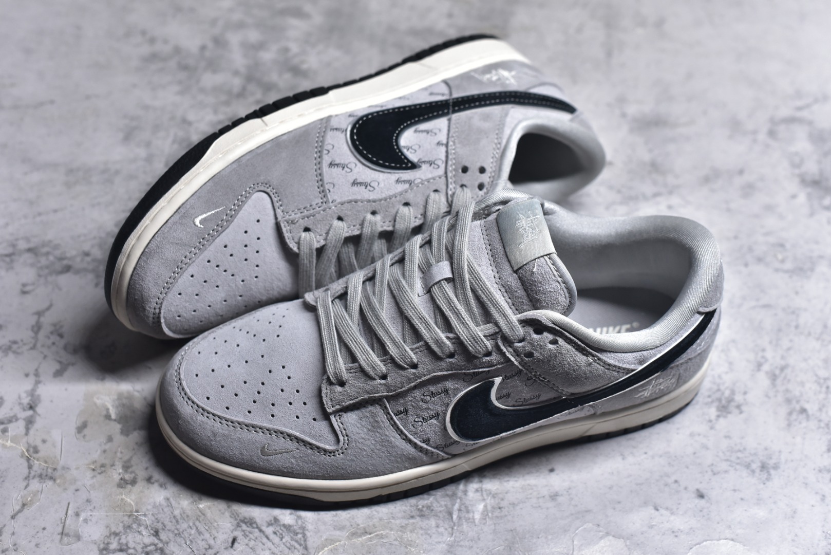 图片[7]-#Nk SB Dunk Low 斯图西联名-黑勾英文 周年高端定制 低帮休闲板鞋 XX3168-069 #定制鞋盒 大厂纯原品质出货 超高清洁度 皮料切割干净无任何毛边 细节完美 尺码：36 36.5 37.5 38 38.5 39 40 40.5 41 42 42.5 43 44 44.5 45 9.E5-选品中心