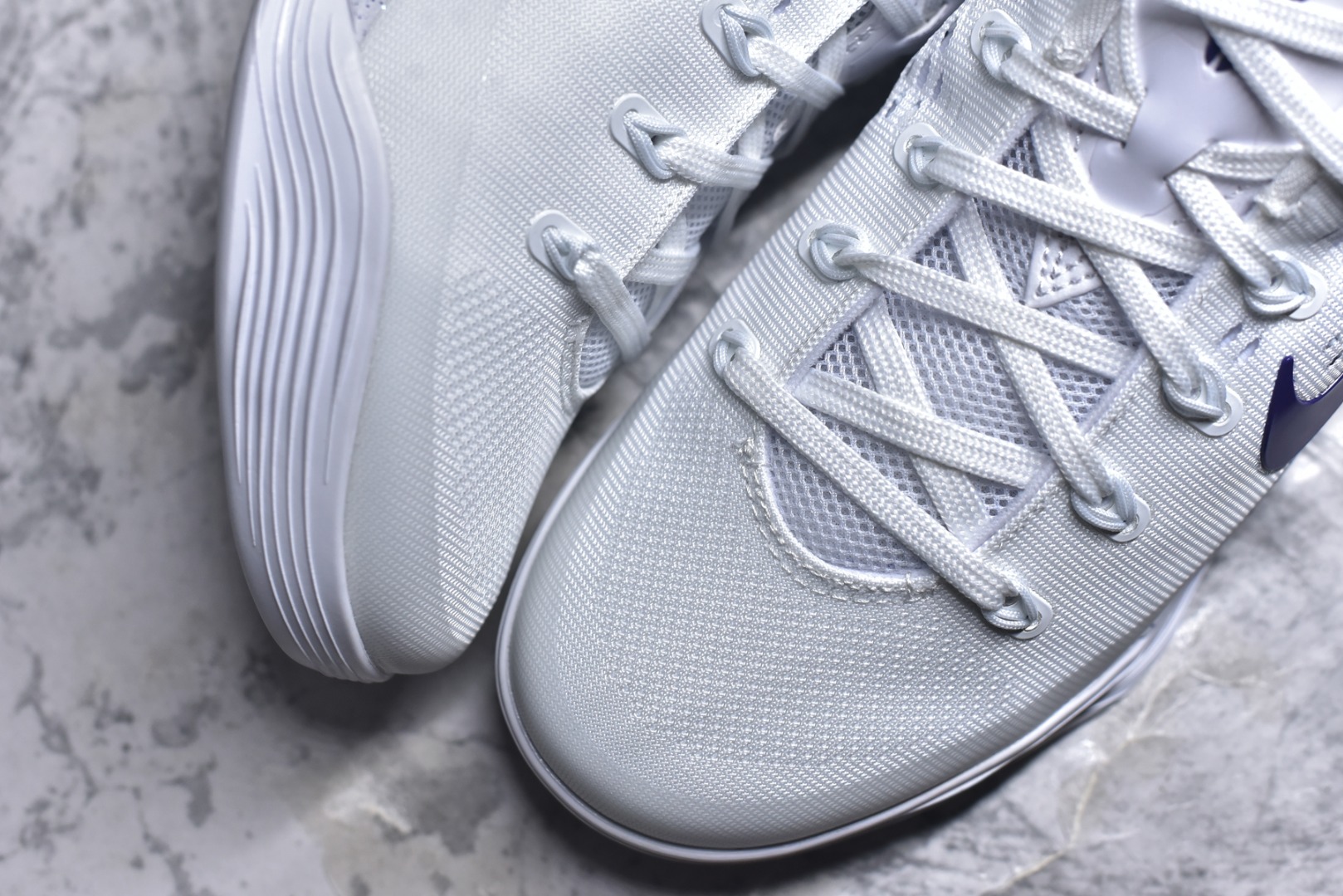 图片[8]-#灭世/Max NK Kobe 9 Low EM PE 科比九代舒适减震防滑低帮篮球鞋 白紫 IH1401-100 ✅原楦打造灵动版型 鞋头➕腰身➕后跟 360°无死角 ✅原厂工艺3层立体编织flyknit鞋面 厚度同步ZP吊打市场“纯原” ✅原厂碳板加持 立体感区分市场货品 ✅区分市场货品🌪过验级拉帮细节 ✅内置全新复刻版中底鞋垫 REACT缓震 密度增加抗衰减 ✅针对海外市场增加 47.5 满足精英选手实战需求 最强科9 灭世制造 用实力让情怀落地 👊🏻 尺码：39 40 40.5 41 42 42.5 43 44 44.5 45 46 47.5-选品中心