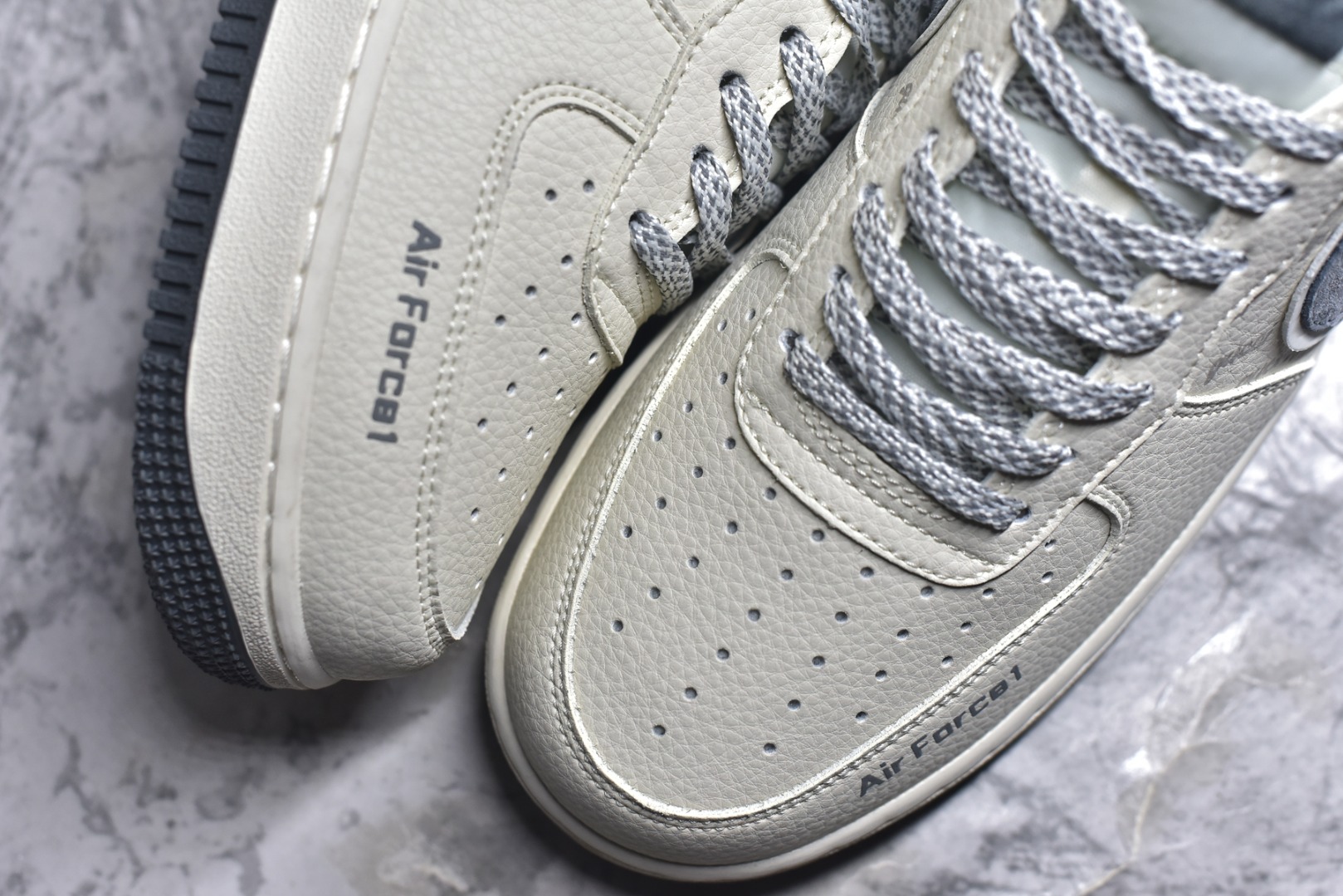 图片[8]-#海外限量发售！公司级NIke Air Force 1 \’07 Low “古驰联名-米灰猪八革”空军一号 低帮 运动鞋 休闲鞋 折边针车 工艺难度大 原楦头原纸板 原装鞋盒 定制五金配件 内置全掌气垫 原厂鞋底 货号：XL1982-330 尺码：36 36.5 37.5 38 38.5 39 40 40.5 41 42 42.5 43 44 44.5 45-选品中心