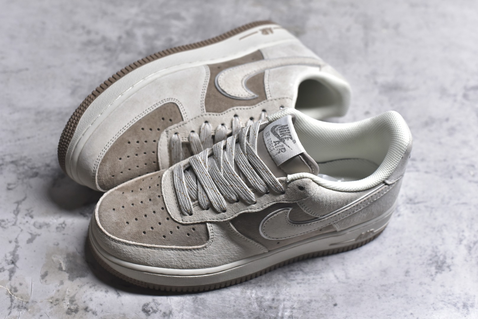 图片[7]-#Air Force 1 \’07 Low 阿基拉 原楦头原纸板 打造纯正空军版型 #专注外贸渠道 全掌内置蜂窝气垫 #原盒配件 原厂中底钢印、拉帮完美 官方同步上架 货号：DQ3966-183 尺码：36 36.5 37.5 38 38.5 39 40 40.5 41 42 42.5 43 44 44.5 45-选品中心