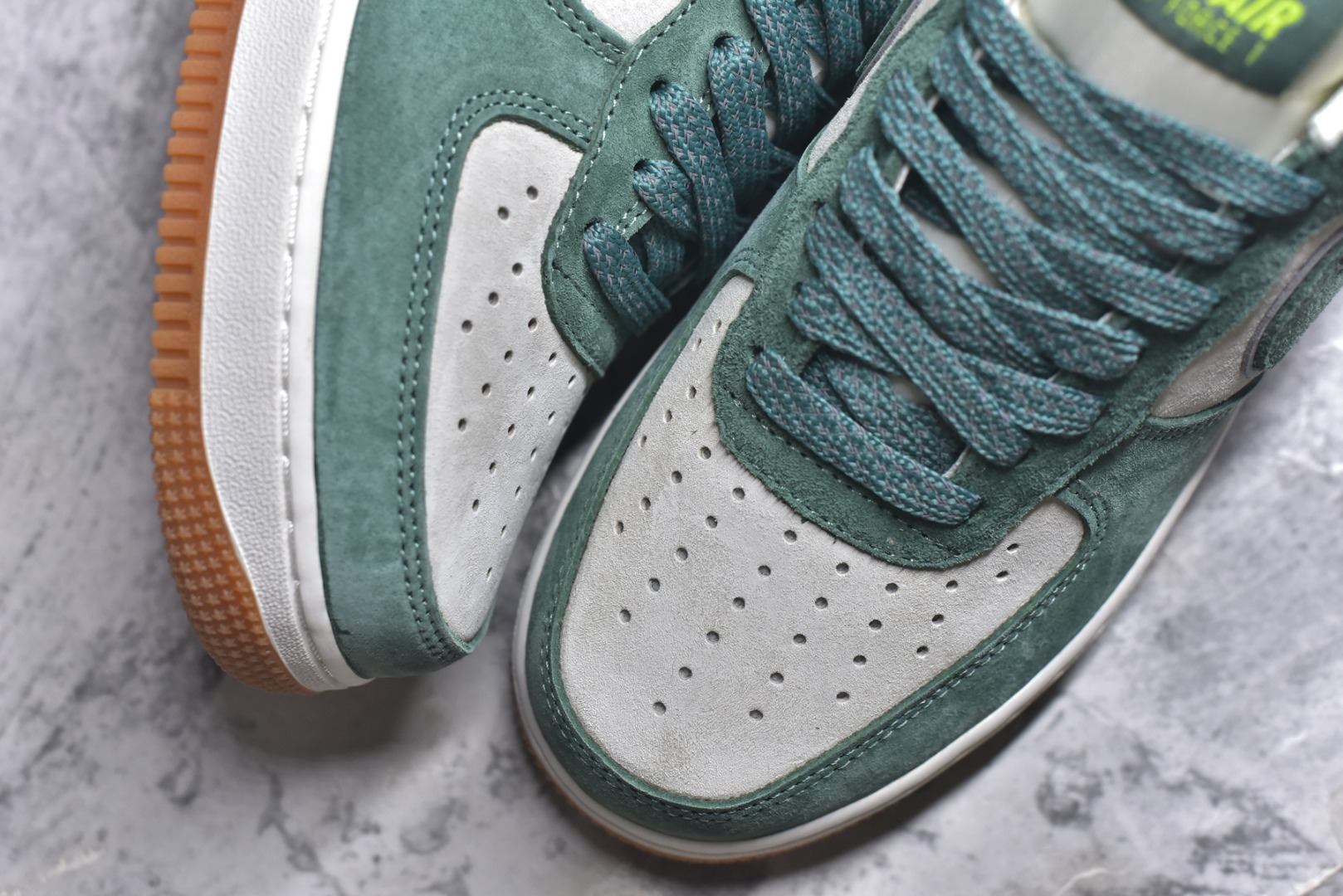 图片[8]-#Air Force 1 \’07 Low 阿基拉 原楦头原纸板 打造纯正空军版型 #专注外贸渠道 全掌内置蜂窝气垫 #原盒配件 原厂中底钢印、拉帮完美 官方同步上架 货号：CV0820-405 尺码：36 36.5 37.5 38 38.5 39 40 40.5 41 42 42.5 43 44 44.5 45-选品中心